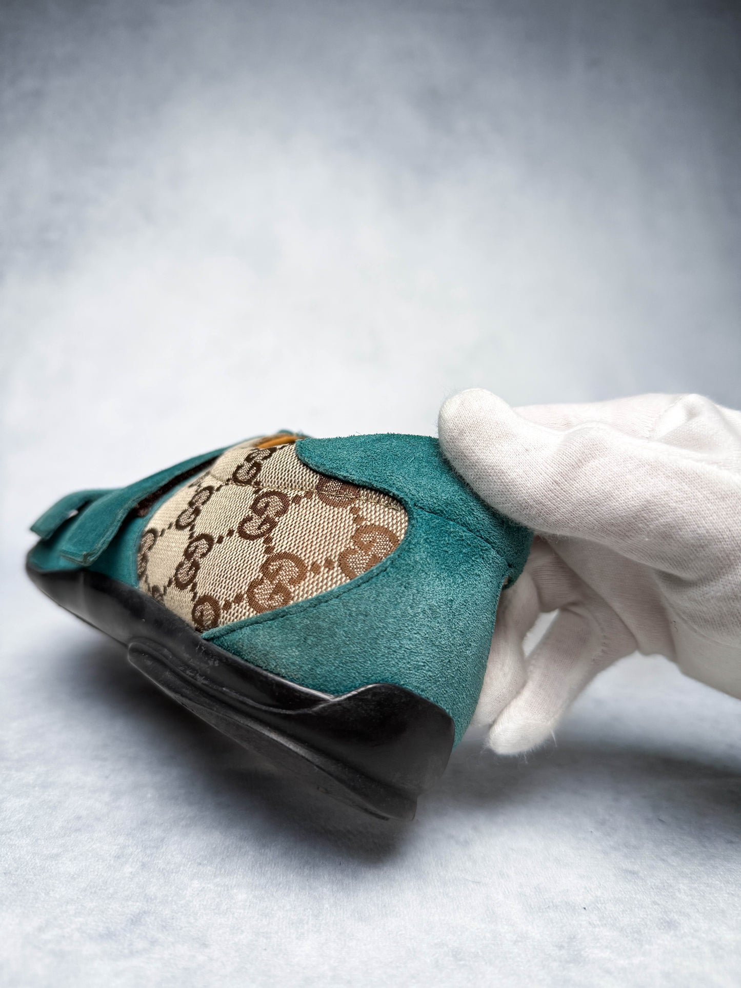 Gucci Vintage Monogram Sneaker Suede/Canvas Turquoise (41)