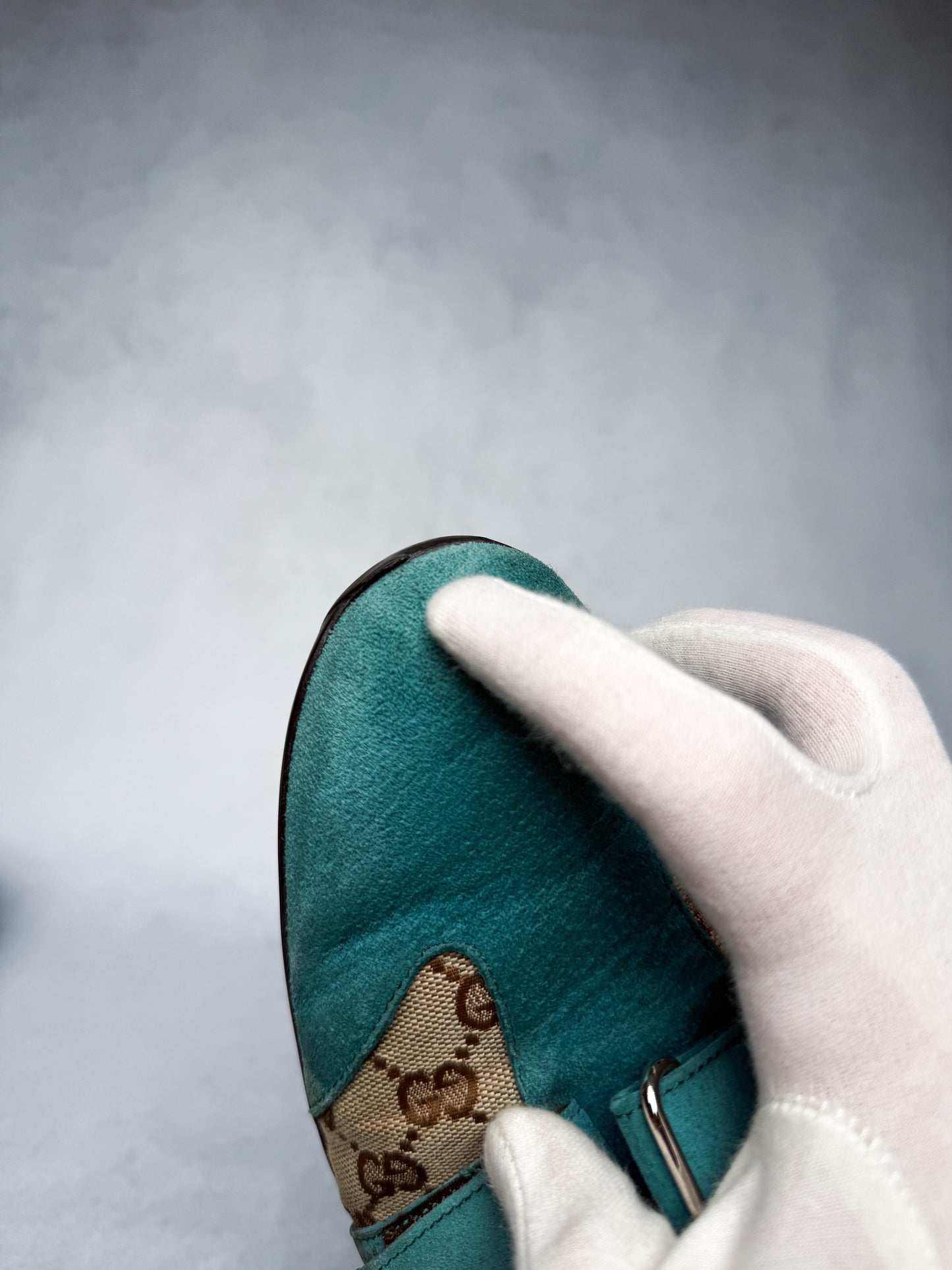 Gucci Vintage Monogram Sneaker Suede/Canvas Turquoise (41)