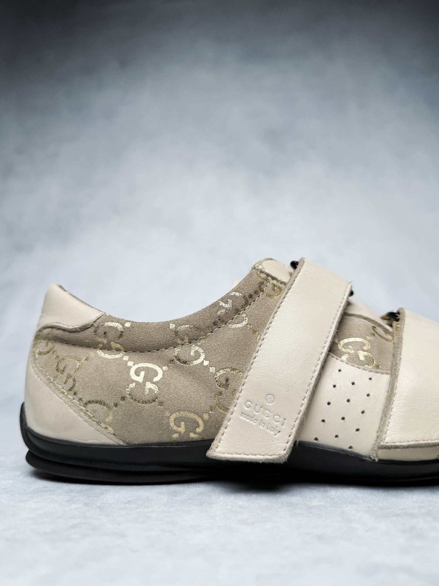 Gucci Vintage Monogram Sneaker Leather/Suede Beige and Gold (38)
