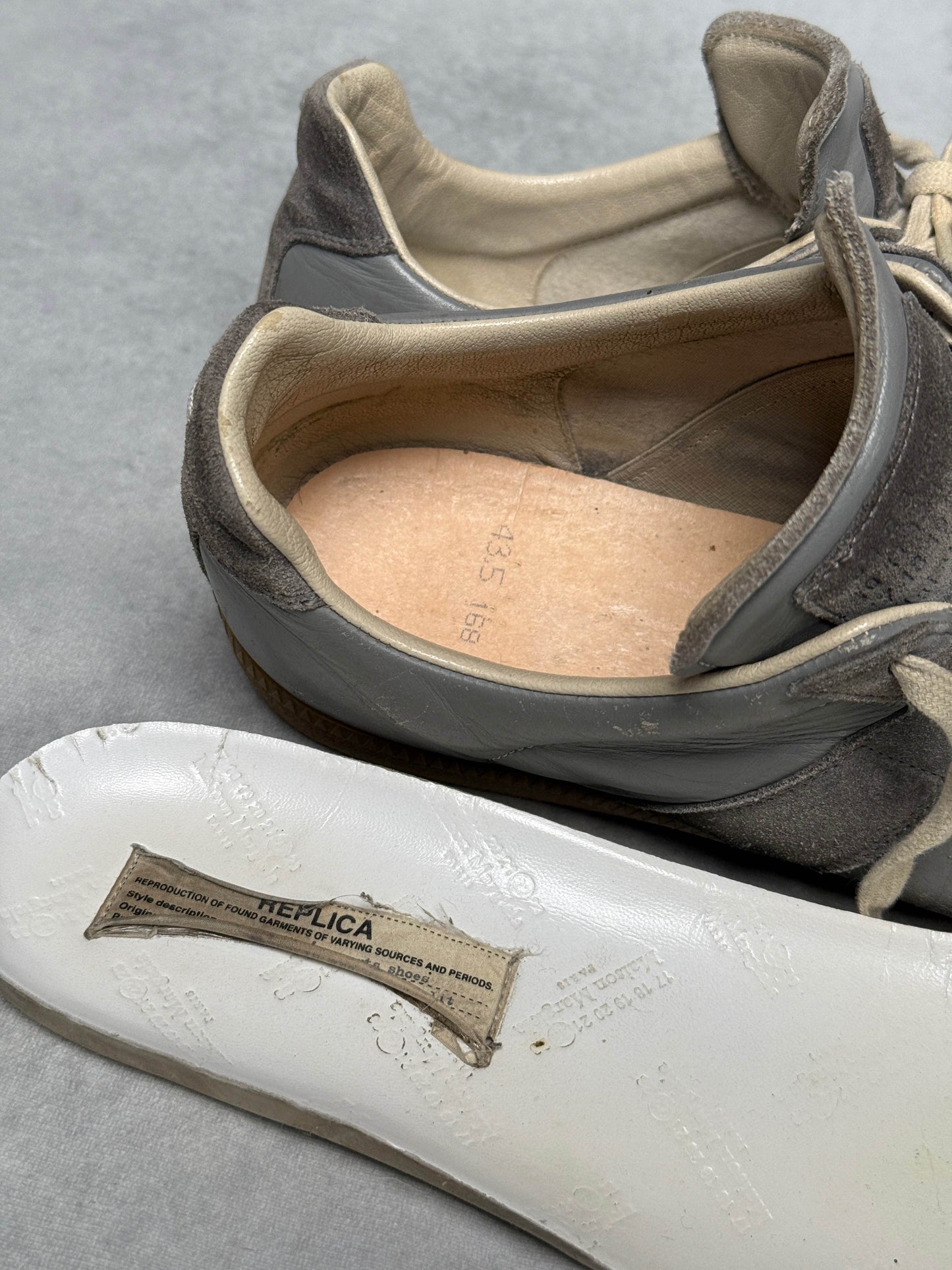 Maison Margiela Replica GATs Grey (43.5)