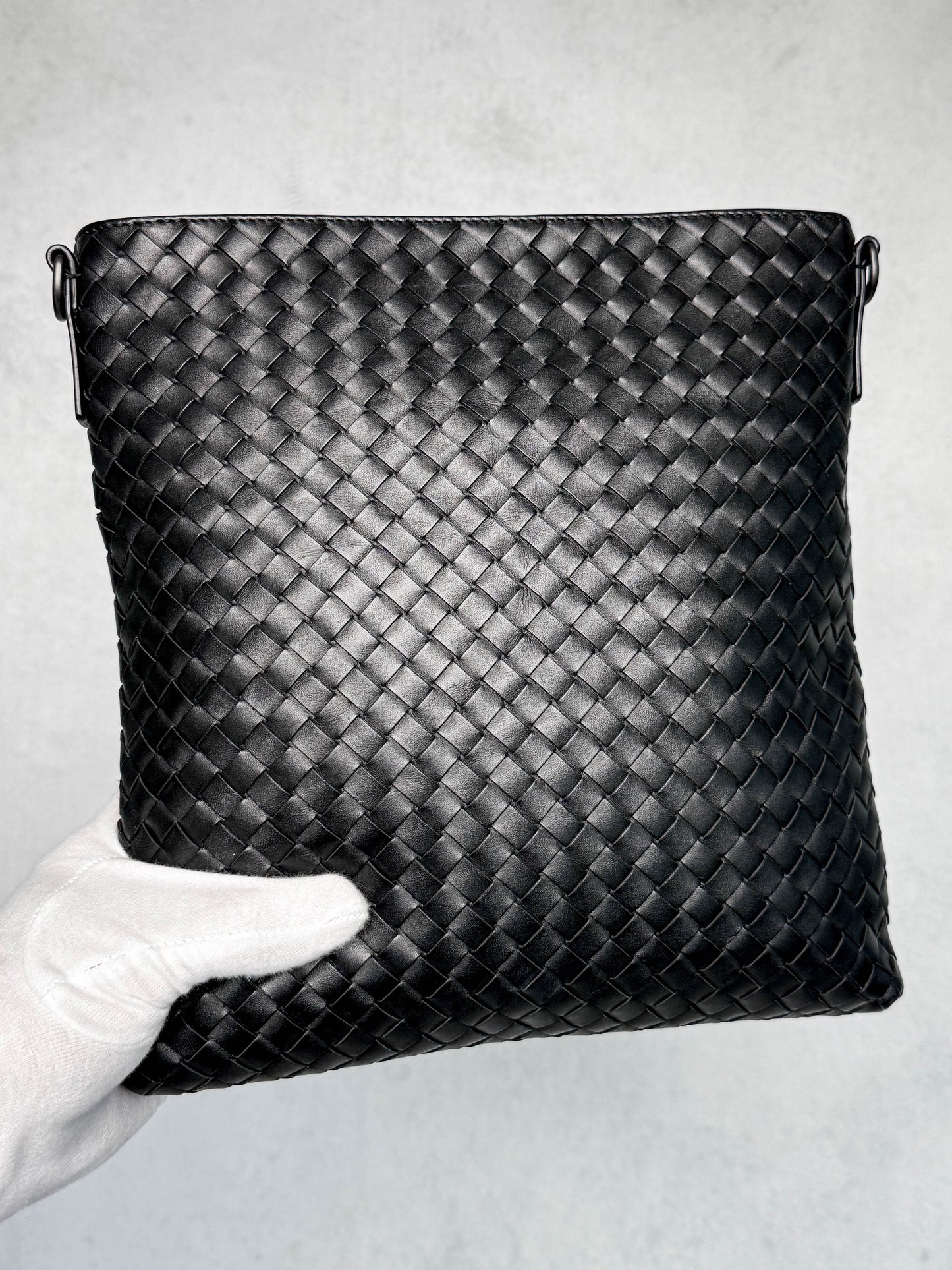 Bottega Veneta Intrecciato Messenger Bag Black