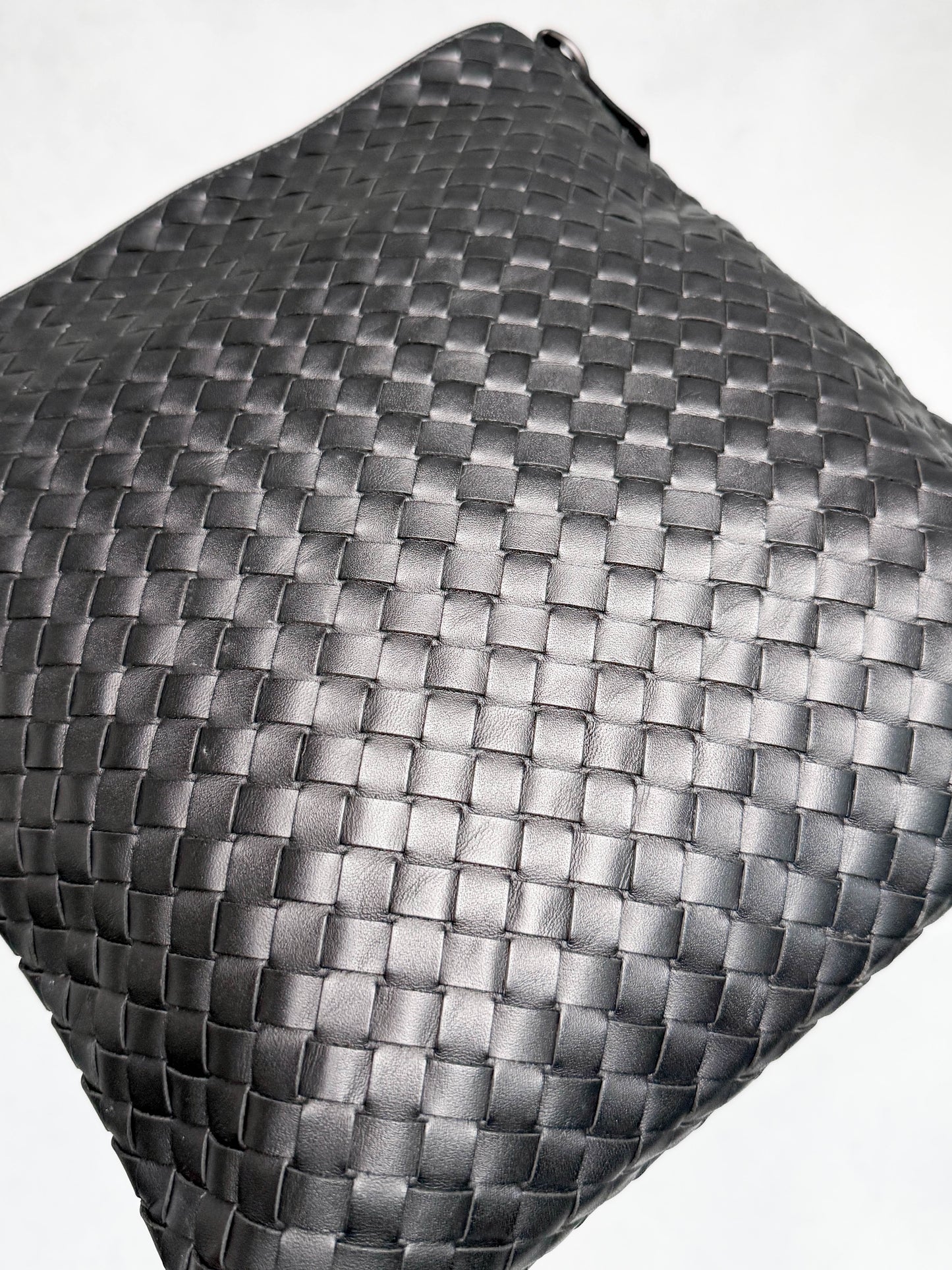 Bottega Veneta Intrecciato Messenger Bag Black