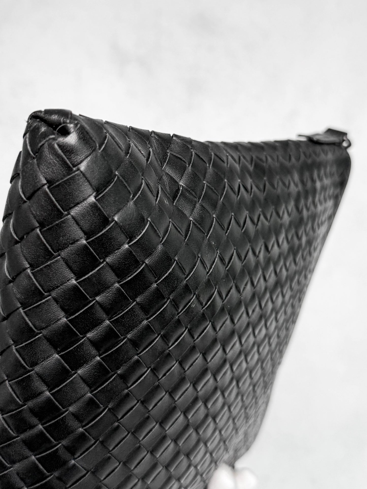 Bottega Veneta Intrecciato Messenger Bag Black