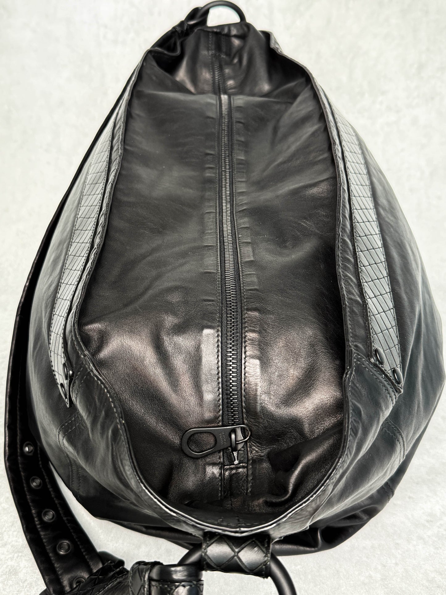 Bottega Veneta Large Leather Bag Intrecciato Strap Bronze/Black