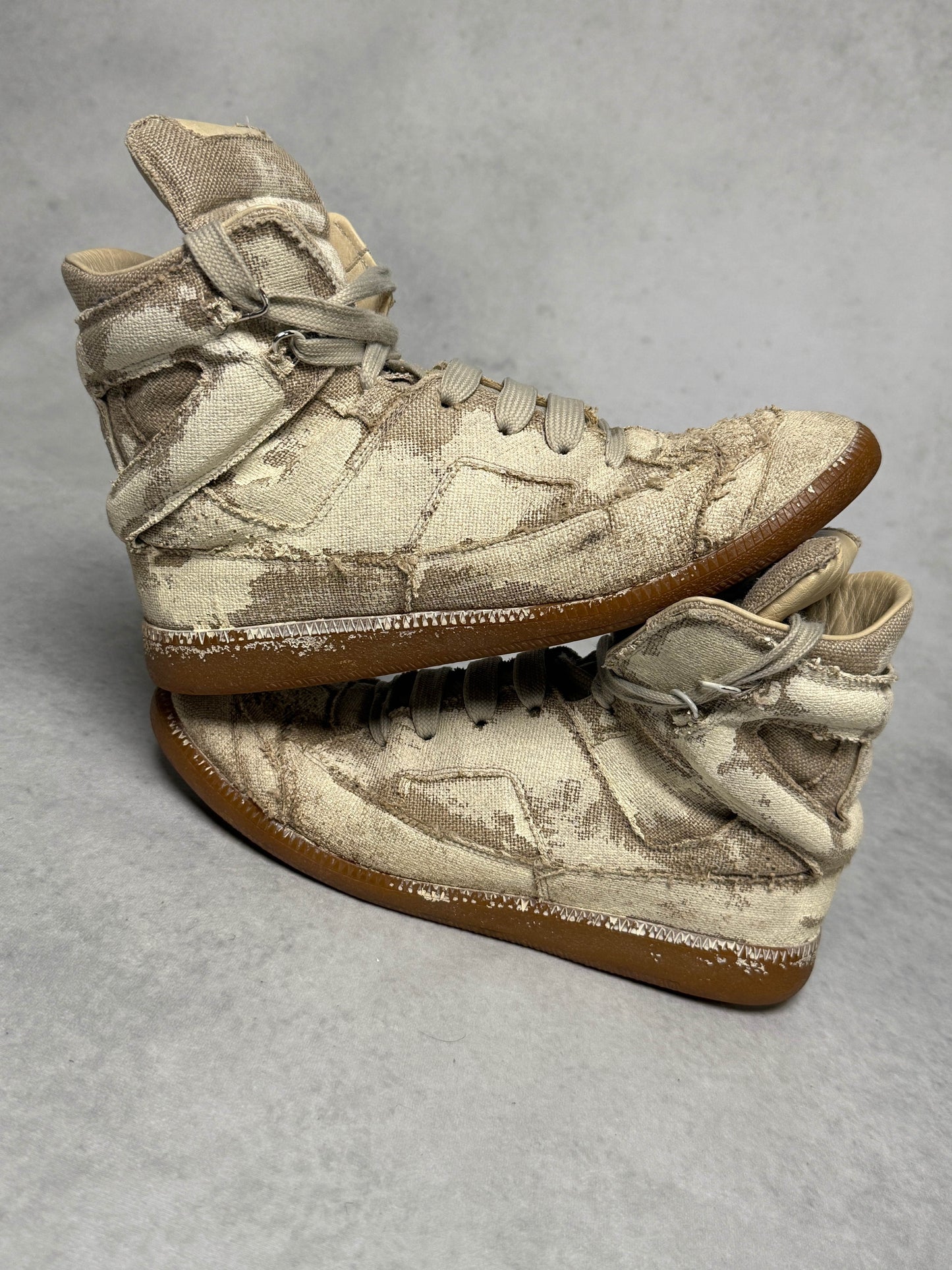 Maison Margiela High-Top Distressed (42)