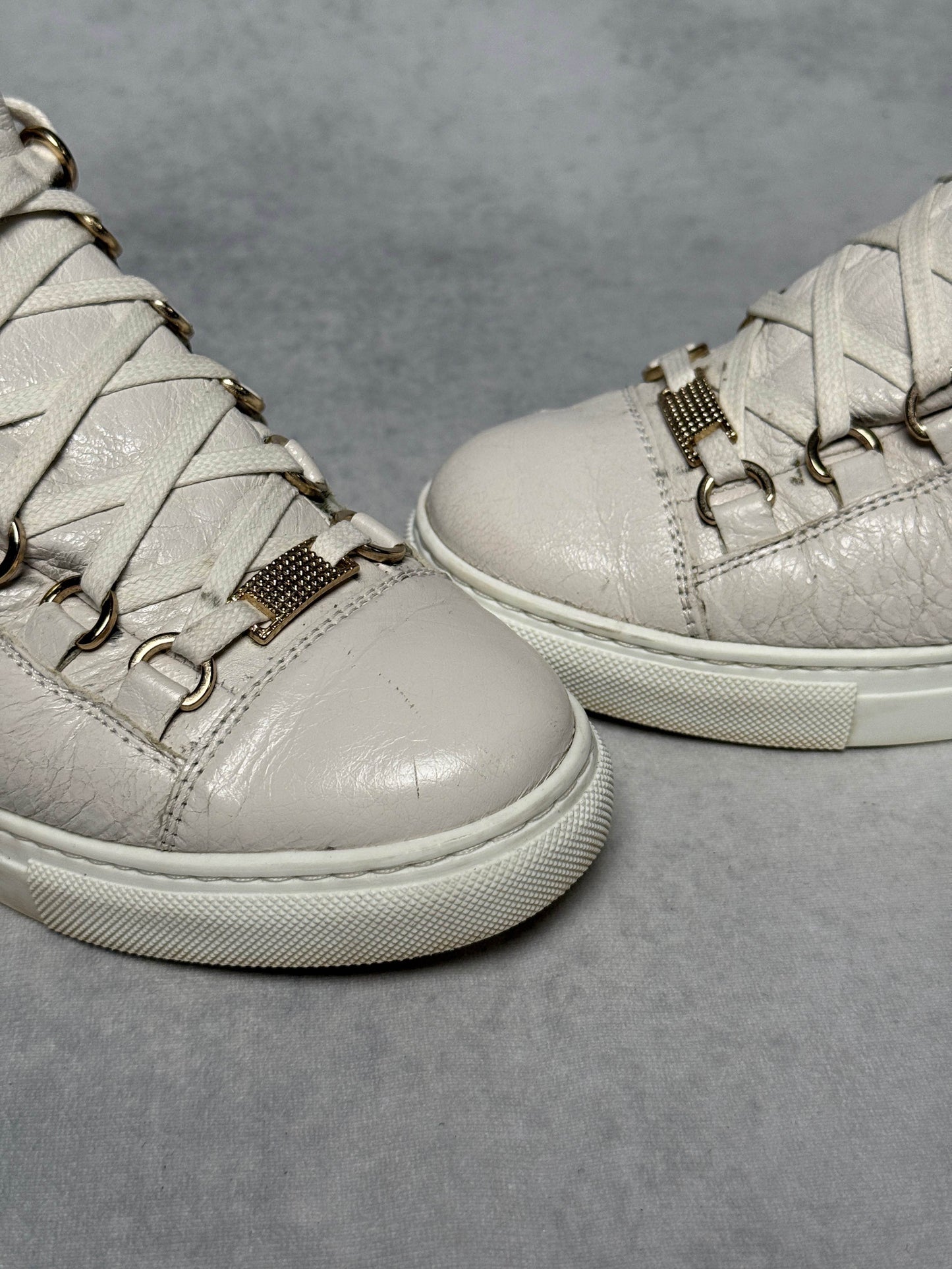 Balenciaga Arena Low Sneaker (37)