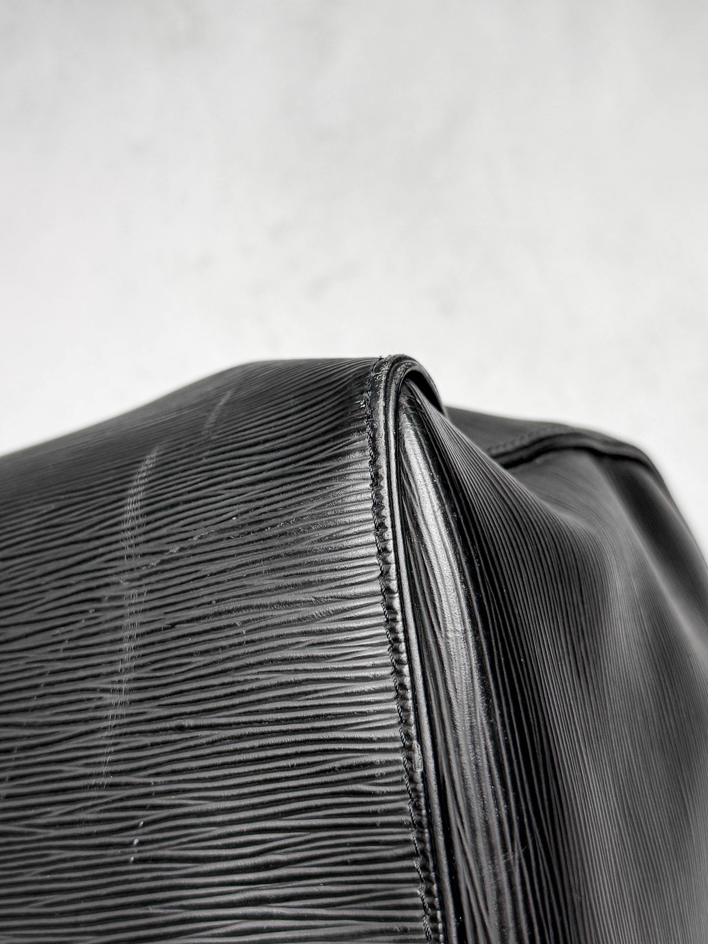 Louis Vuitton Keepall 55 Black Epi Leather 2006