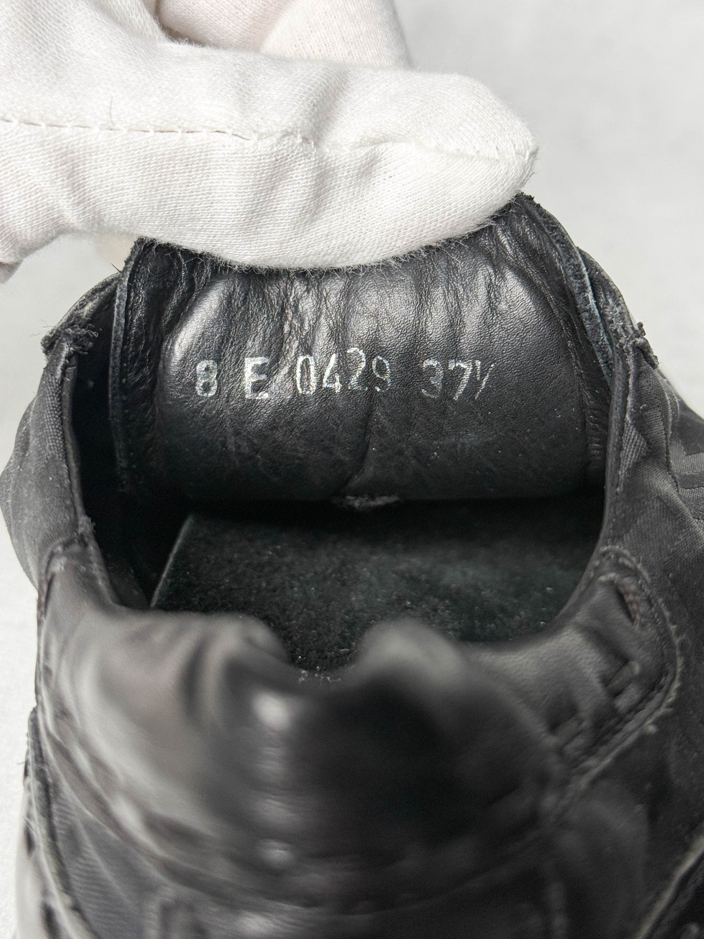 Fendi Vintage Monogram Sneaker Leather/Fabric Black (37.5)
