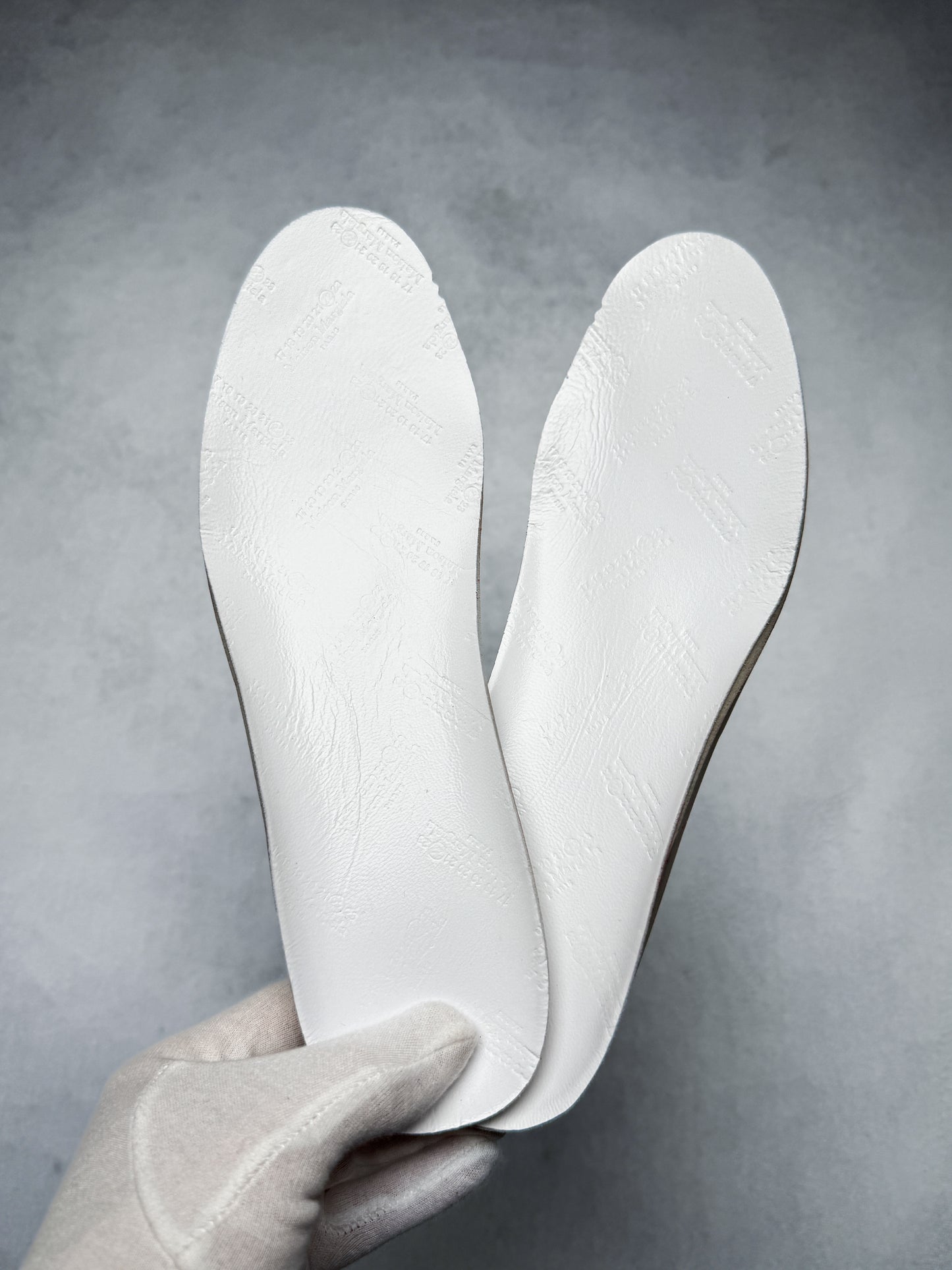 Maison Margiela Replica GAT Red Paint (42)