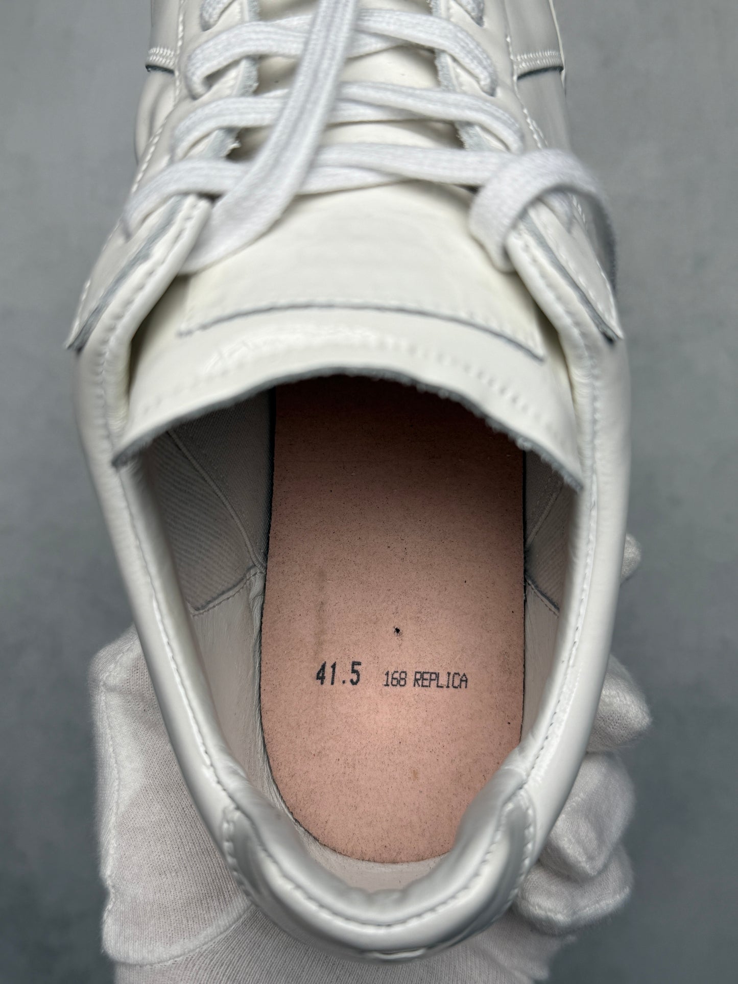 Maison Margiela Replica White Coated (41.5)