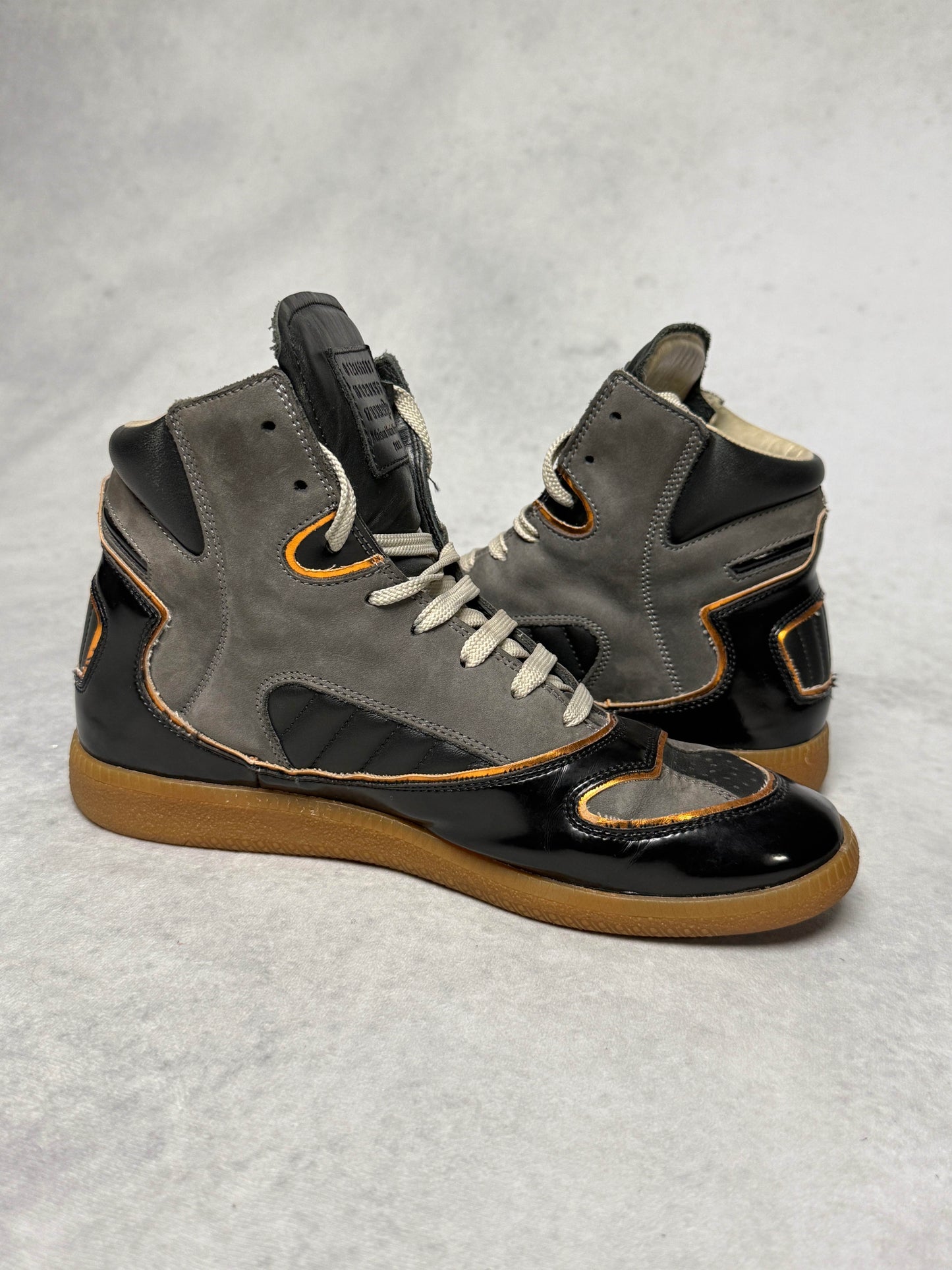 Maison Margiela High-Top Sneaker (38.5)
