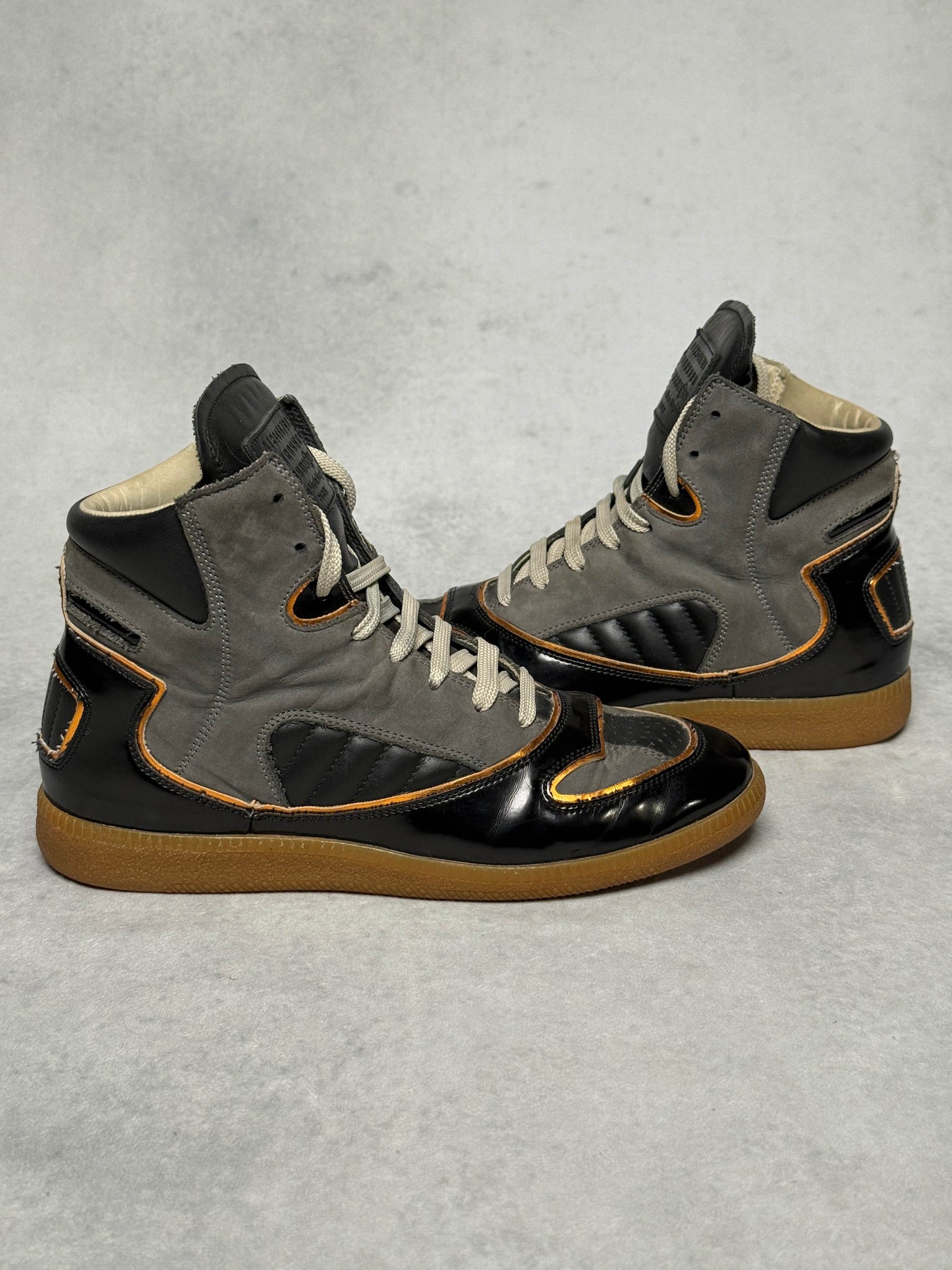 Maison Margiela High-Top Sneaker (38.5)