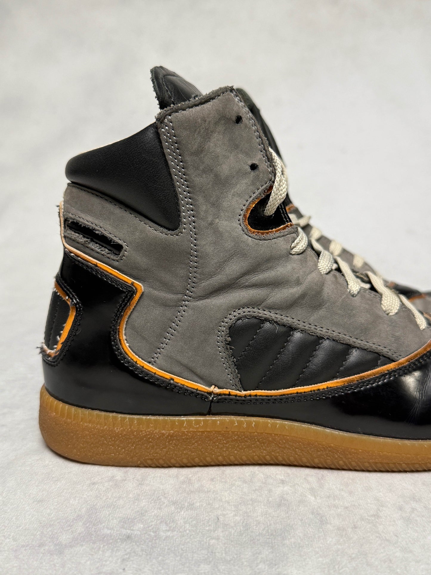 Maison Margiela High-Top Sneaker (38.5)