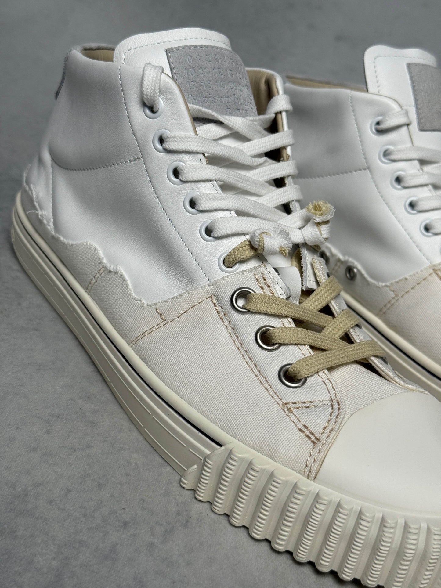 Maison Margiela Evolution High White/Grey (46)