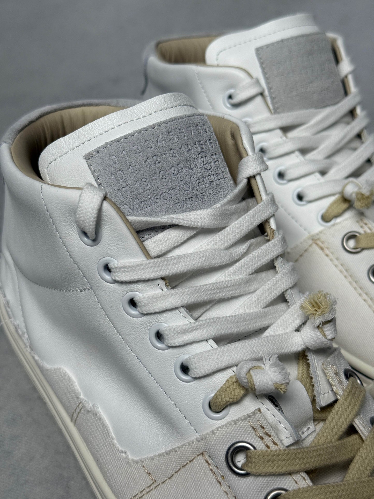 Maison Margiela Evolution High White/Grey (46)