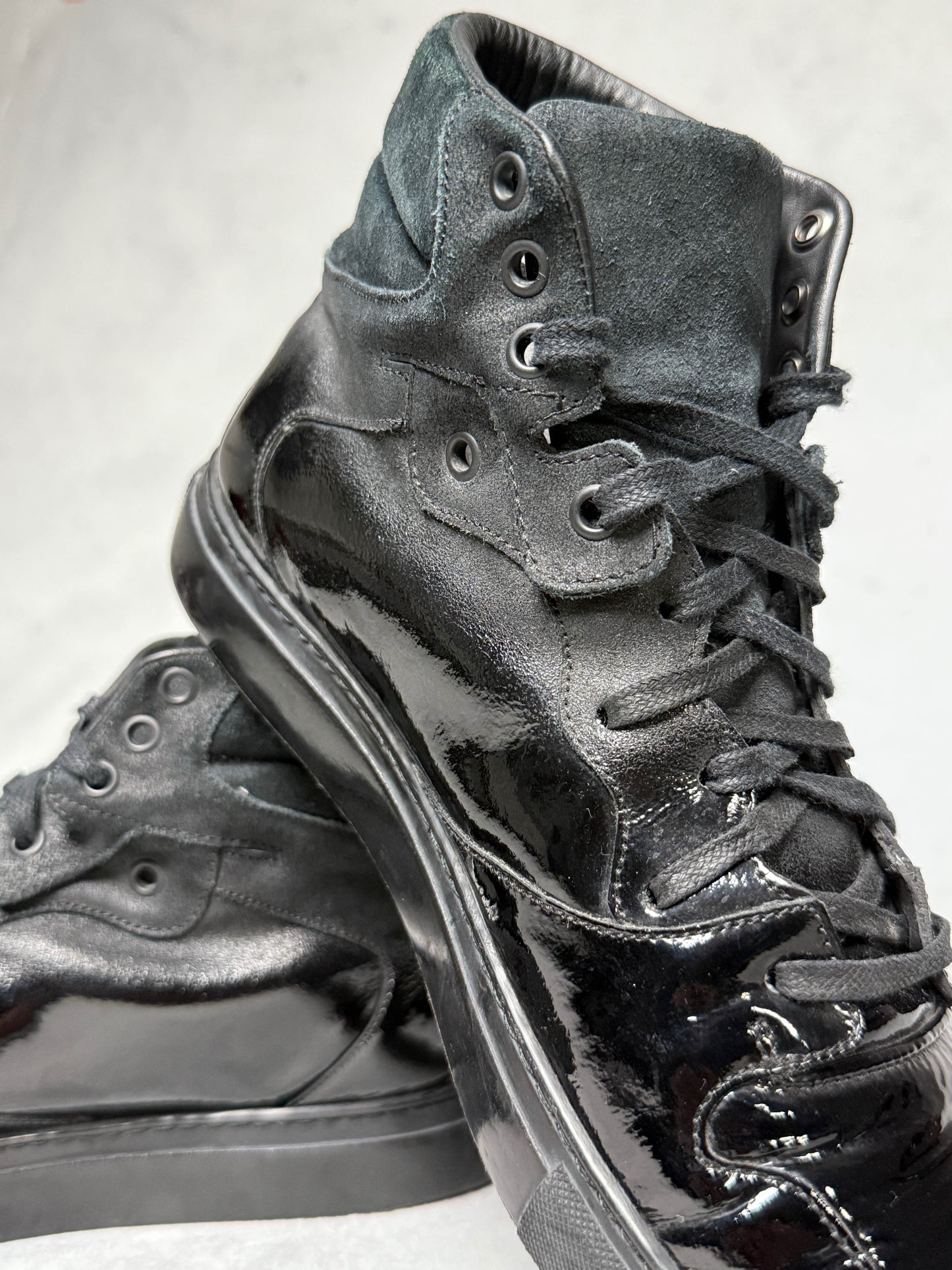Balenciaga High-Top Sneaker Gradient Black Suede (43.5)
