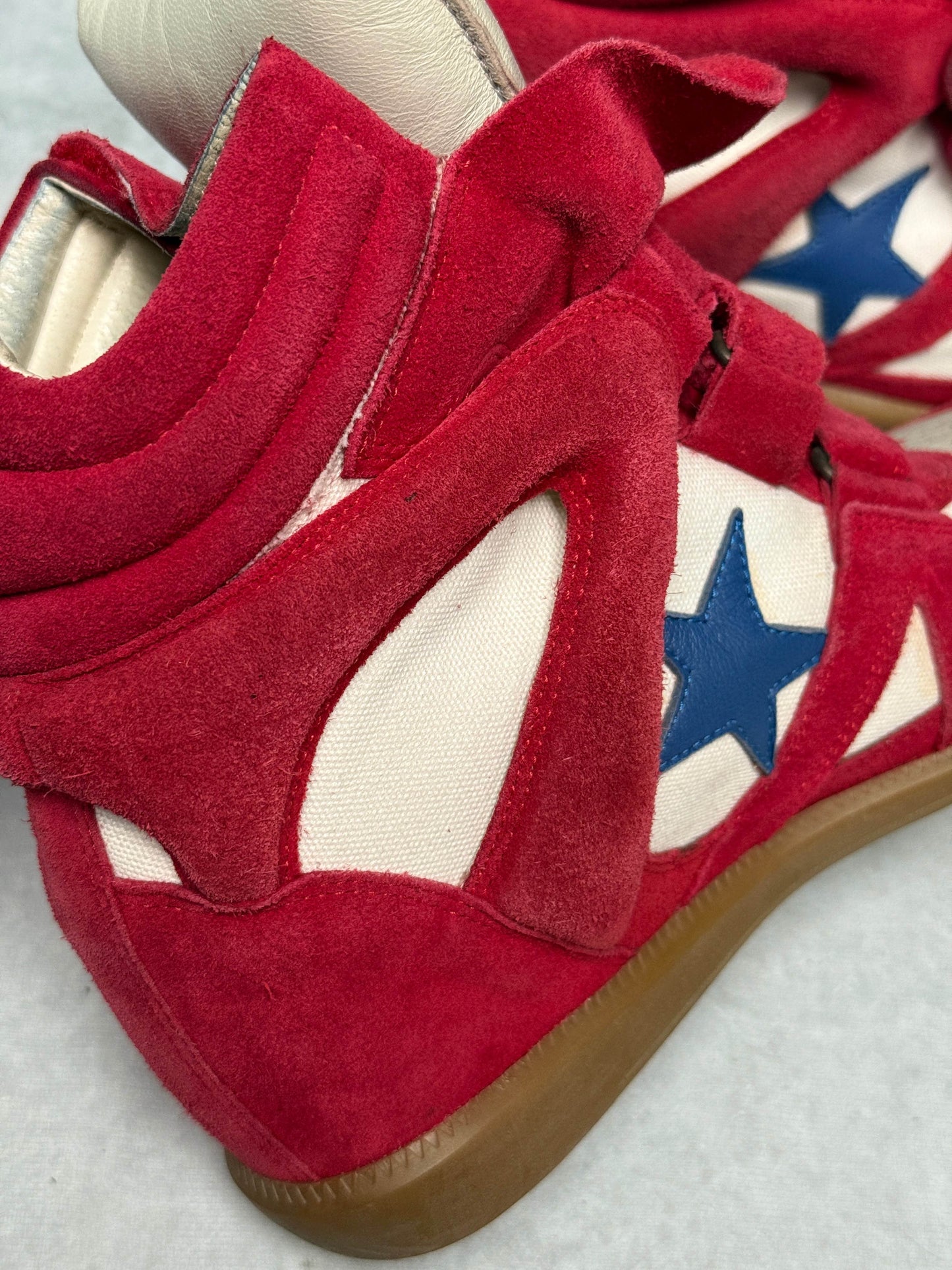 Isabel Marant Bayley Wedge Sneaker Red/Blue Stars (39)