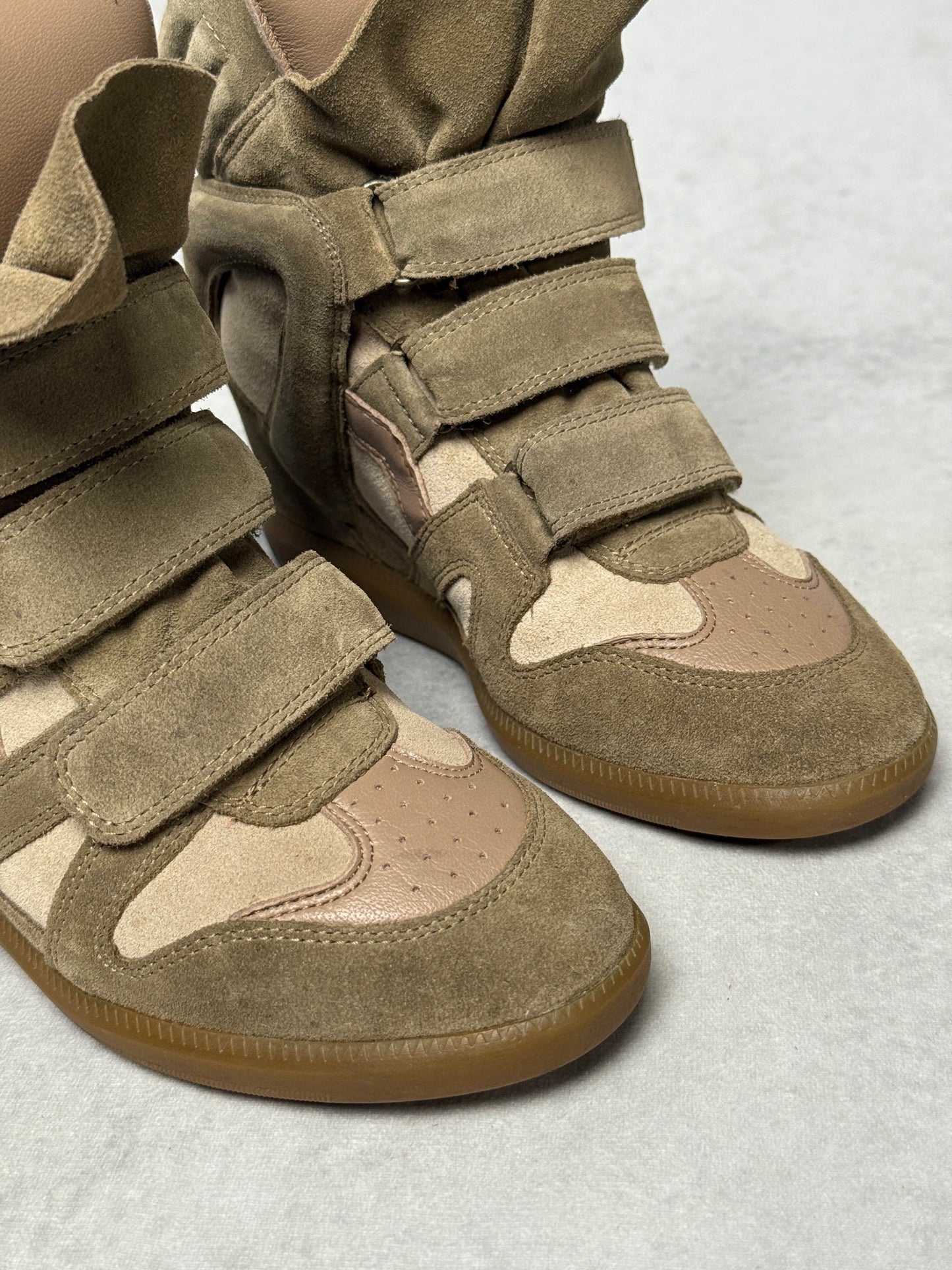 Isabel Marant Bekett Wedge Sneaker Taupe (37)