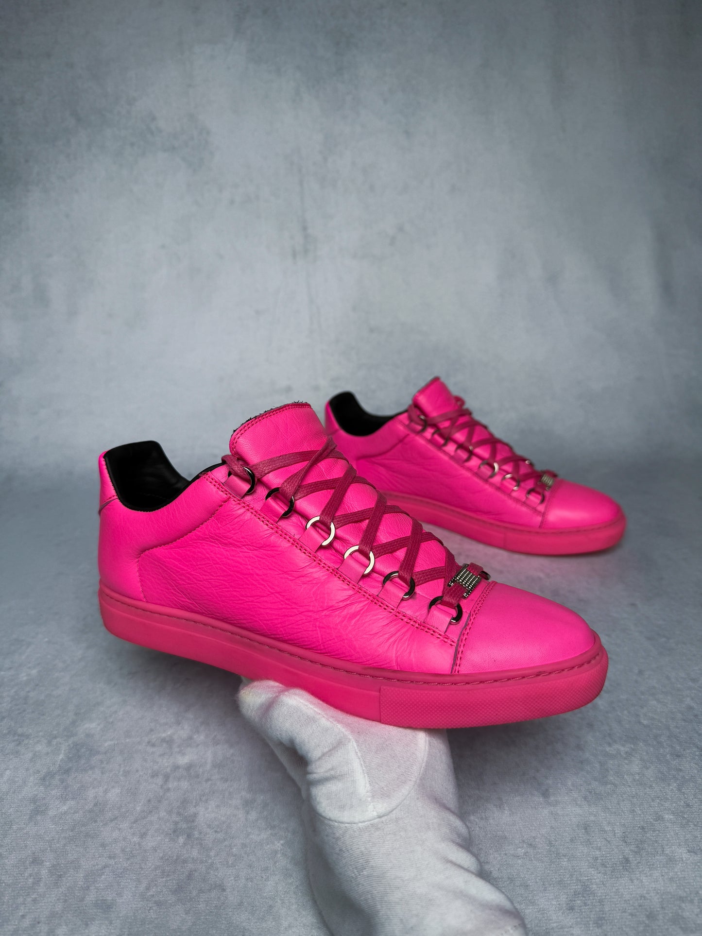 Balenciaga Arena Low Fluorescent Pink (39)