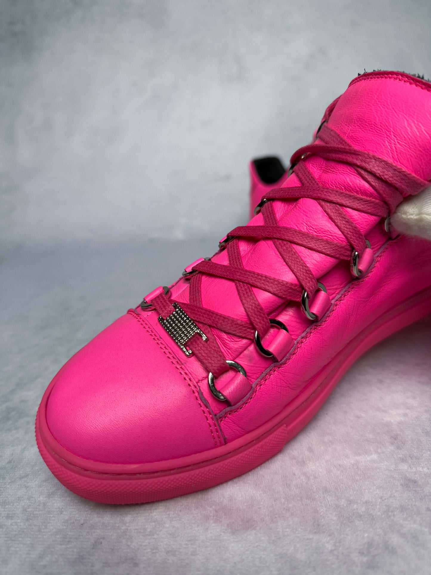 Balenciaga Arena Low Fluorescent Pink (39)