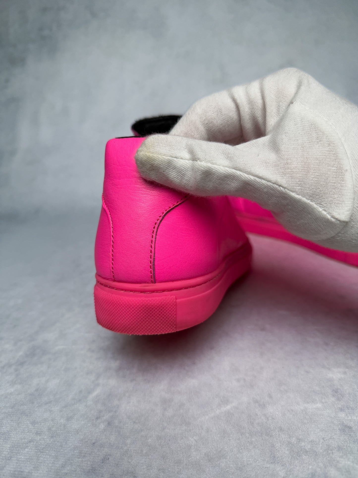Balenciaga Arena Low Fluorescent Pink (39)