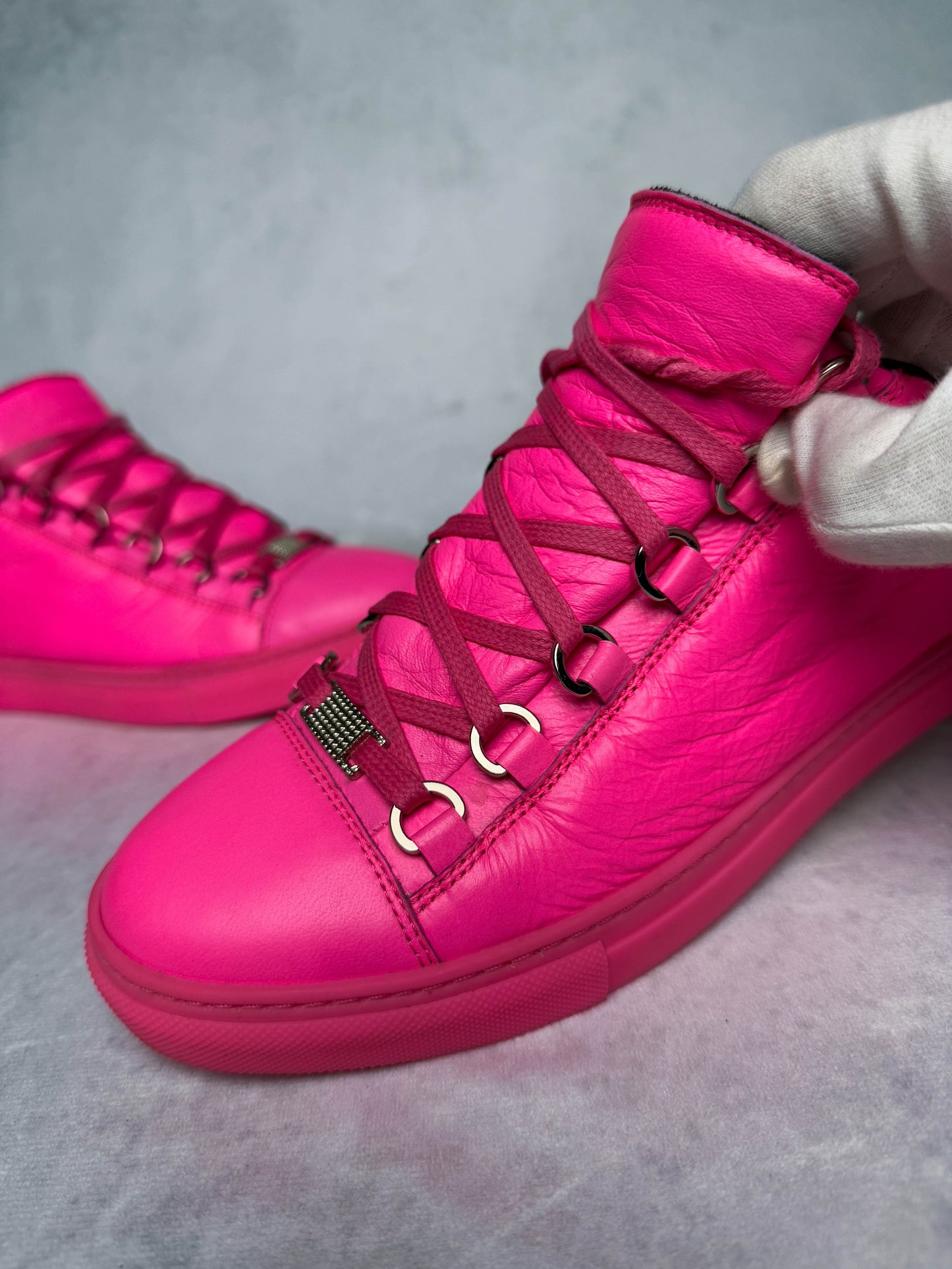 Balenciaga Arena Low Fluorescent Pink (39)