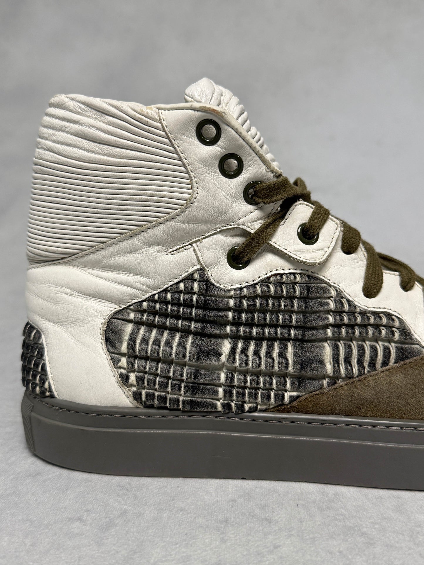 Balenciaga High-Tops Suede and Plisse Leather (41.5)