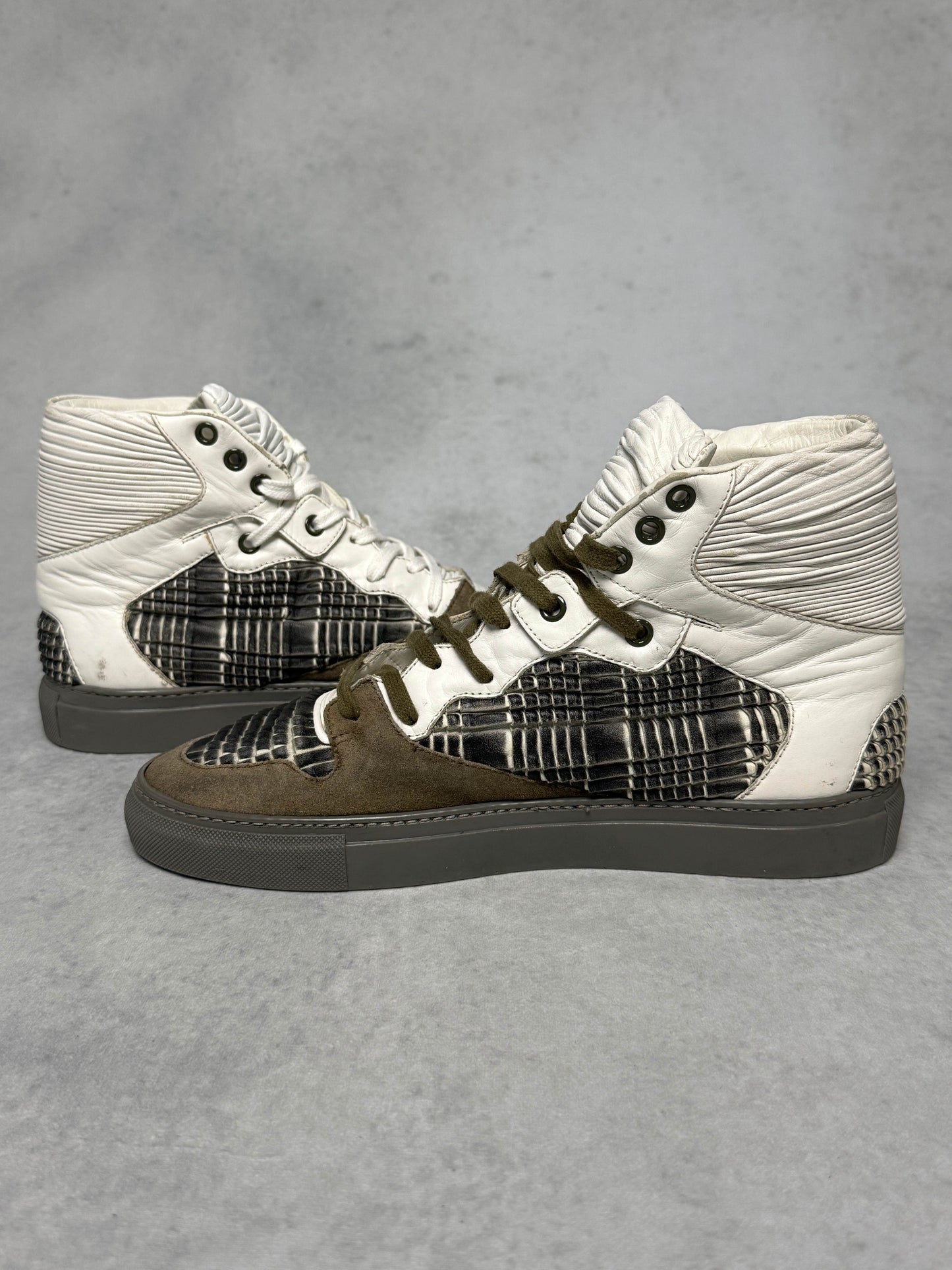 Balenciaga High-Tops Suede and Plisse Leather (41.5)