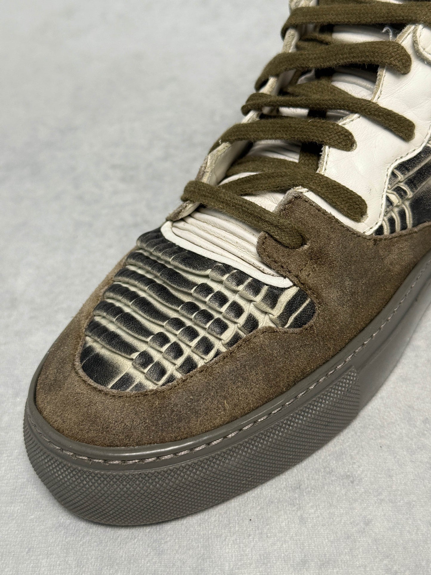 Balenciaga High-Tops Suede and Plisse Leather (41.5)
