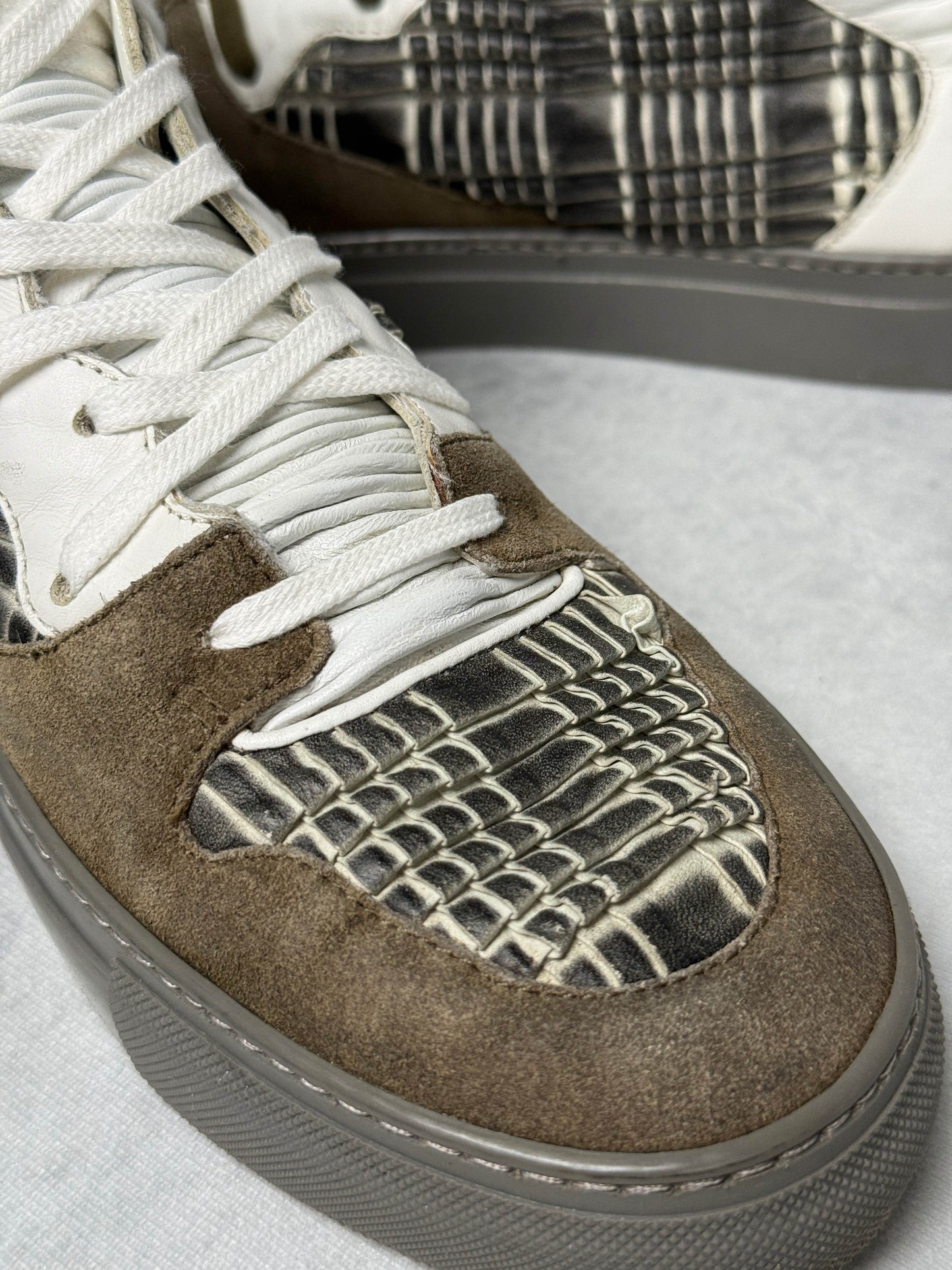 Balenciaga High-Tops Suede and Plisse Leather (41.5)