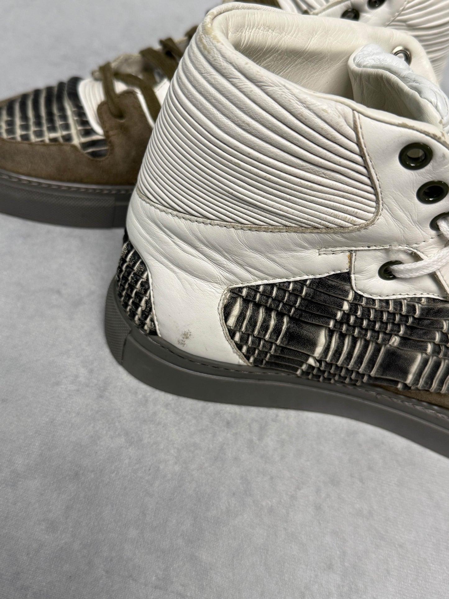 Balenciaga High-Tops Suede and Plisse Leather (41.5)