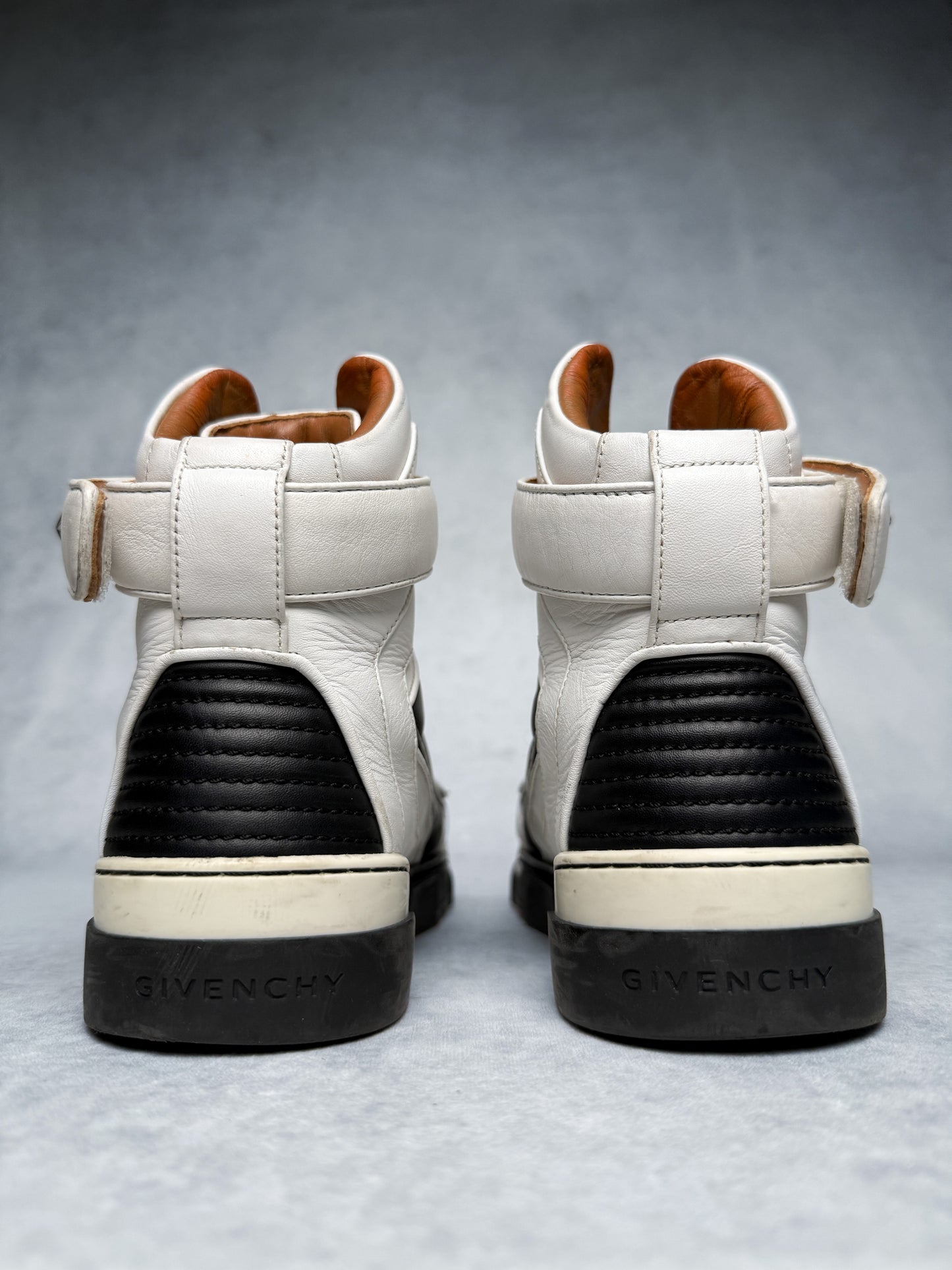 Givenchy Tyson Star Black/White (38.5)