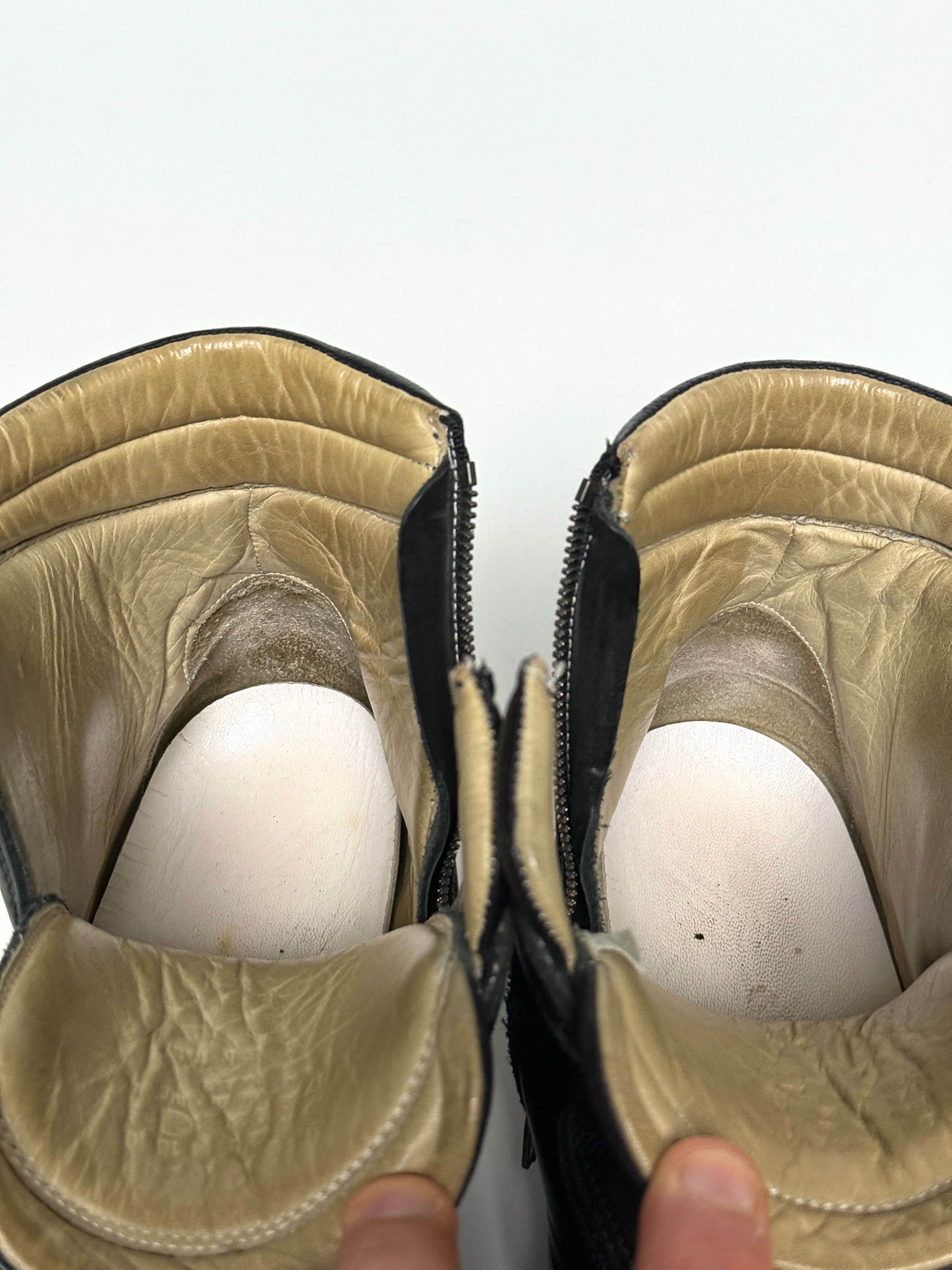 AW2010 Maison Martin Margiela Ski-Buckle GATs (44)