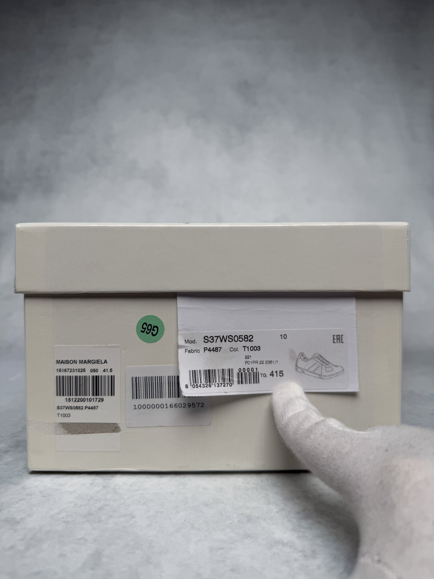 Maison Margiela Replica White Coated (41.5)