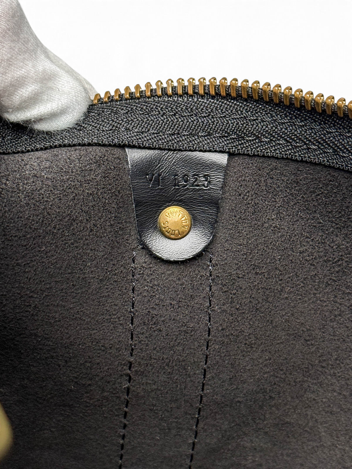 Louis Vuitton 1993 Keepall 55 Black Epi Leather
