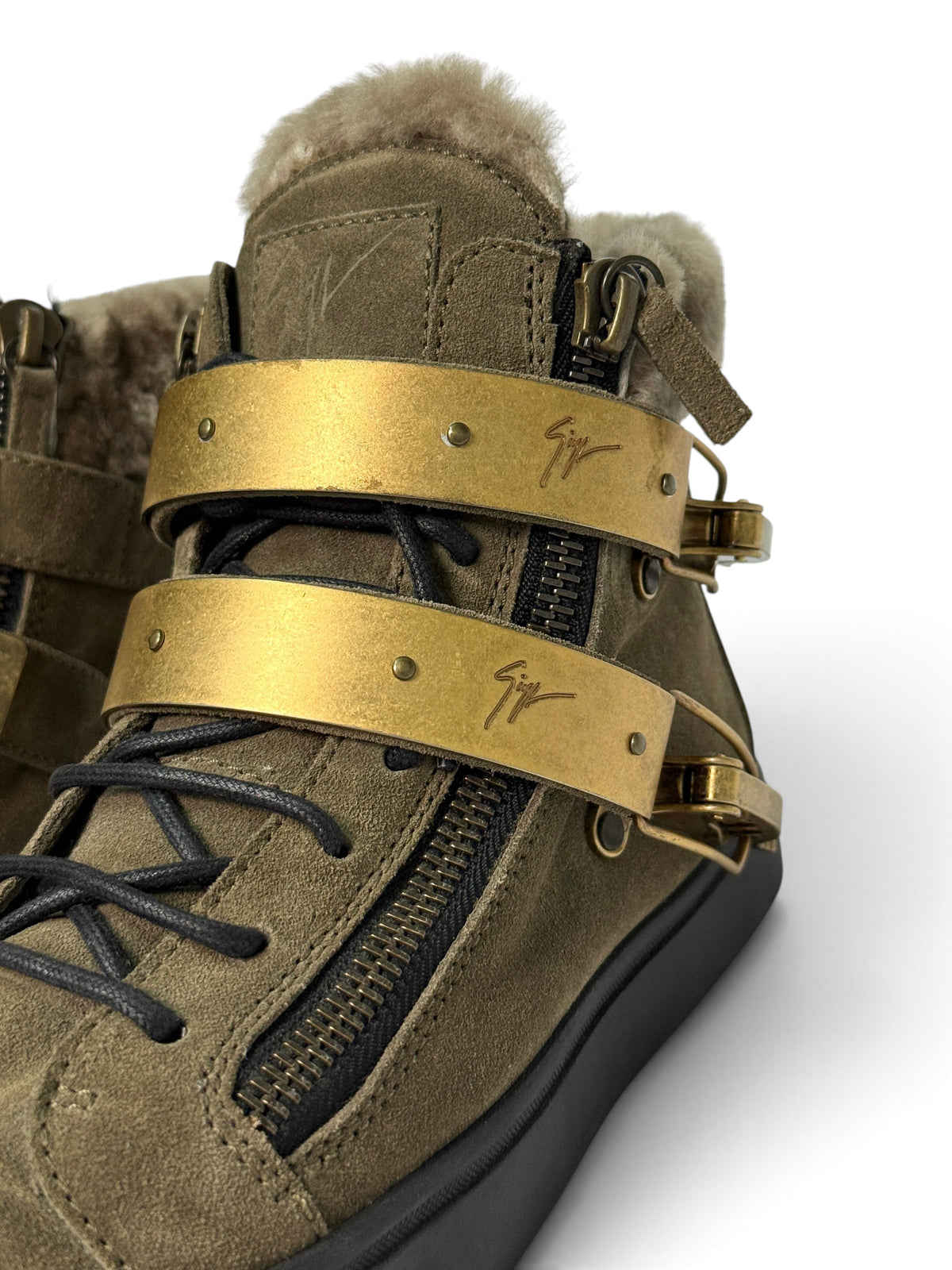 Giuseppe Zanotti Mid-Top Ski Buckle Sneaker Fur Trim (42)