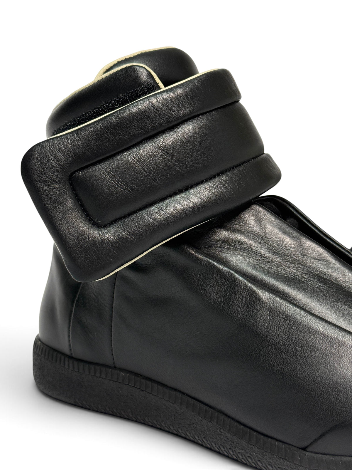 Maison Margiela Future High Sneaker Black (41)