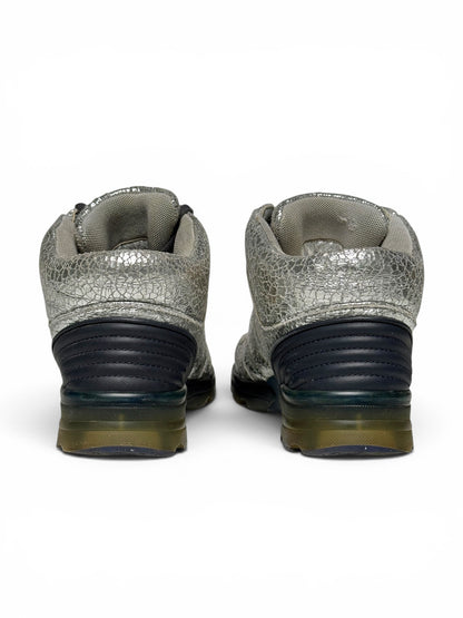 Chanel Runner Cracked Leather Silver (37)