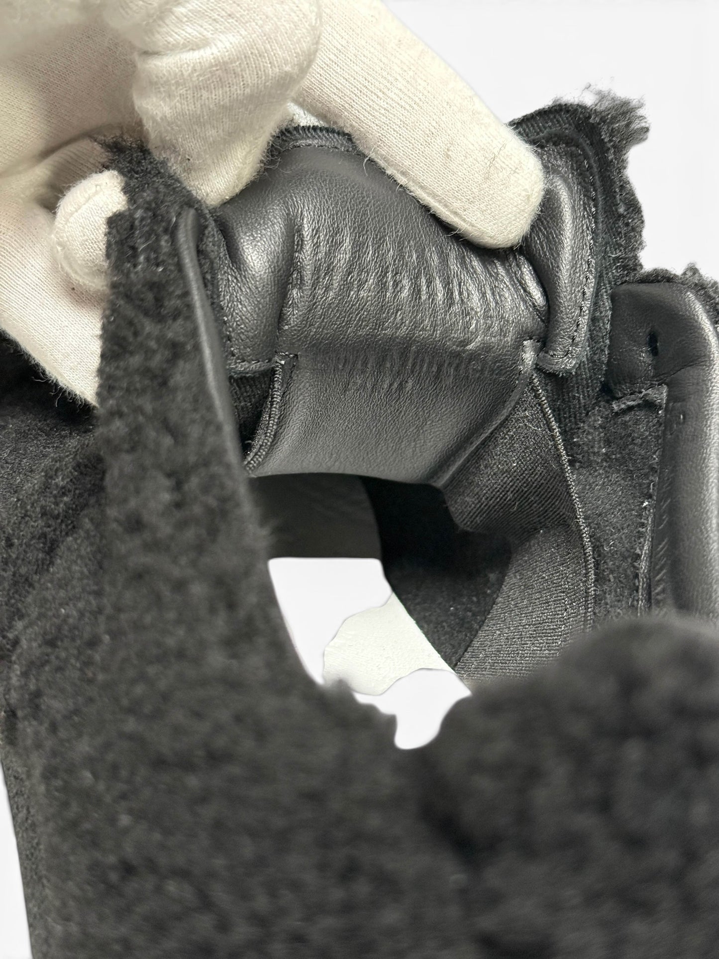 Maison Margiela Black Faux Shearling GATs (43)