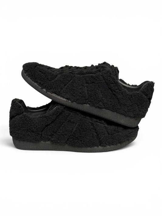 Maison Margiela Black Faux Shearling GATs (43)
