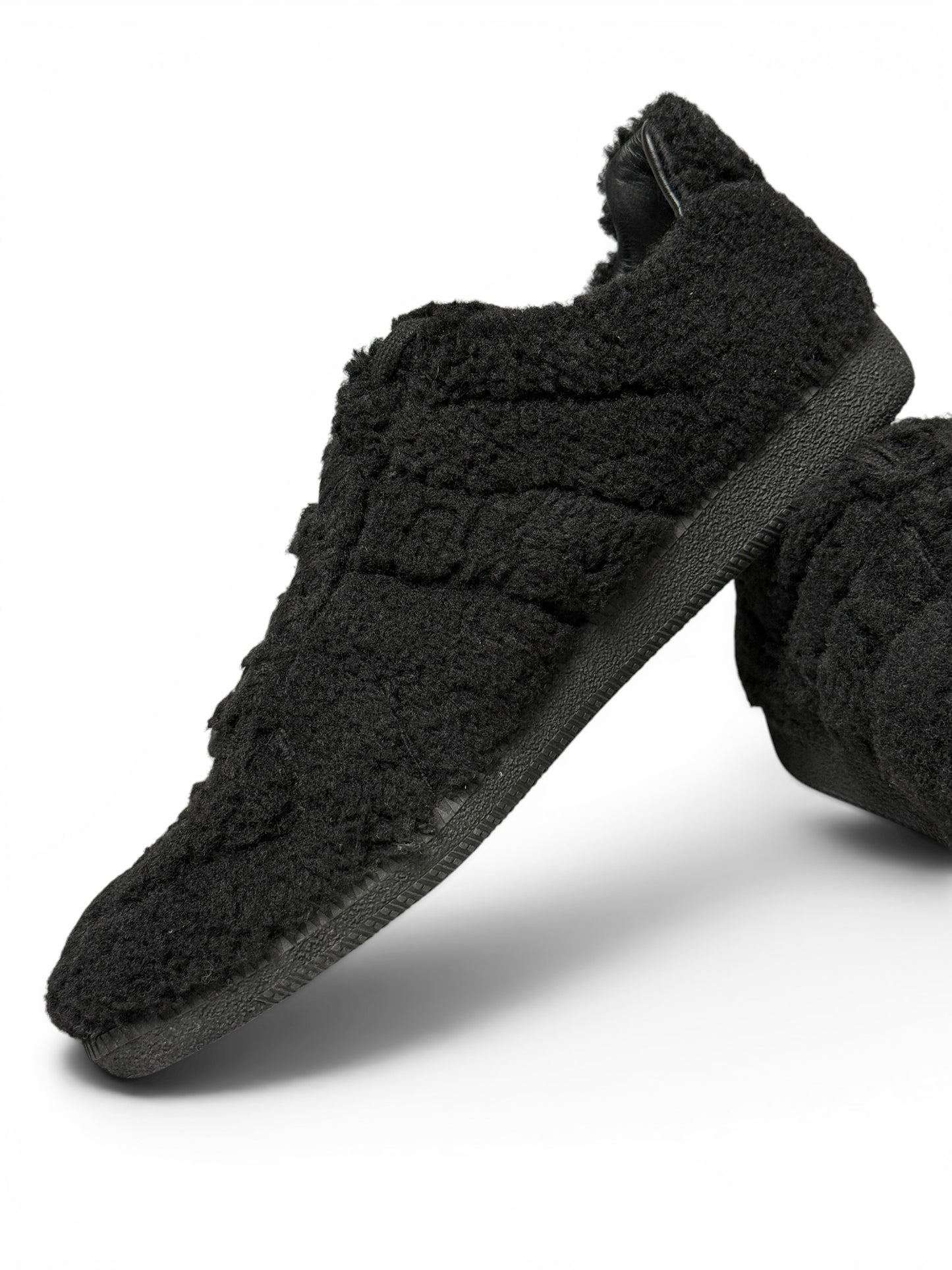 Maison Margiela Black Faux Shearling GATs (43)
