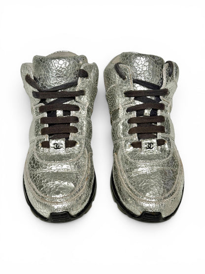 Chanel Runner Cracked Leather Silver (37)