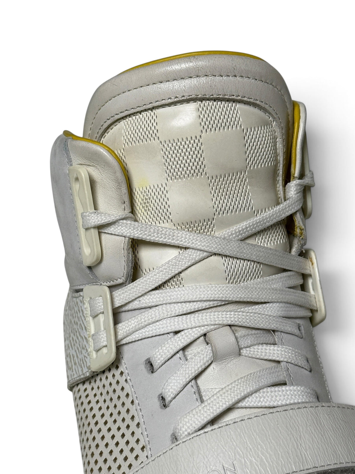 Louis Vuitton SS2015 Trailblazer Leather Mix White (42.5)