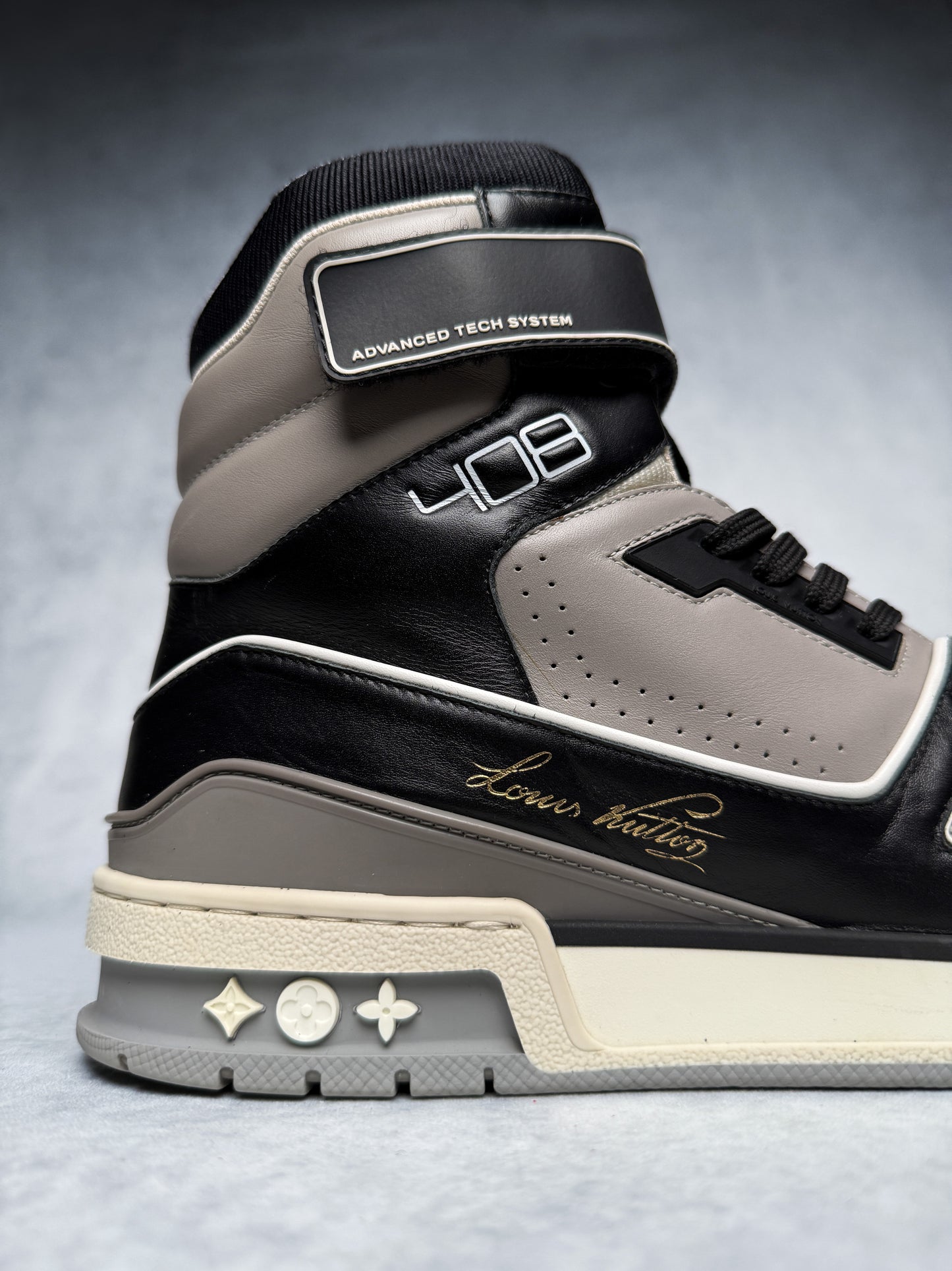 Louis Vuitton Trainer High-Top Milan Exclusive (42.5)