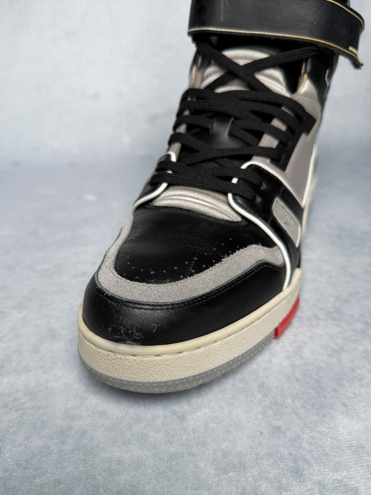 Louis Vuitton Trainer High-Top Milan Exclusive (42.5)