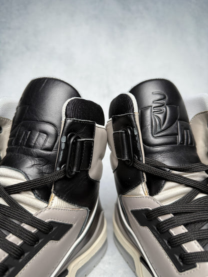 Louis Vuitton Trainer High-Top Milan Exclusive (42.5)