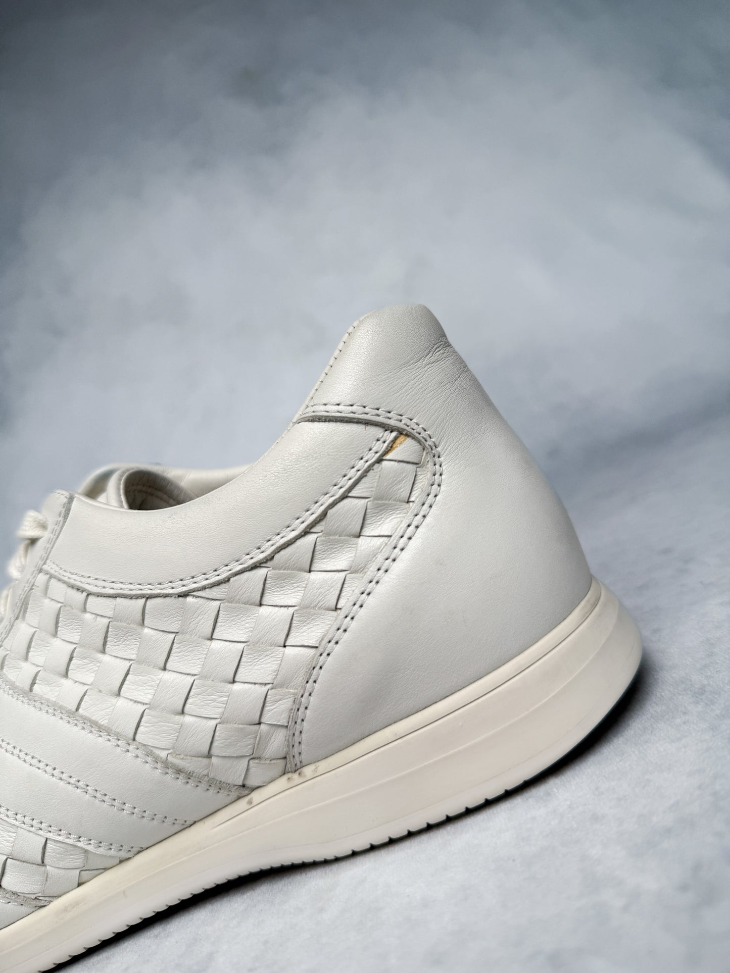 Bottega Veneta Intrecciato Leather Sneaker White (43)