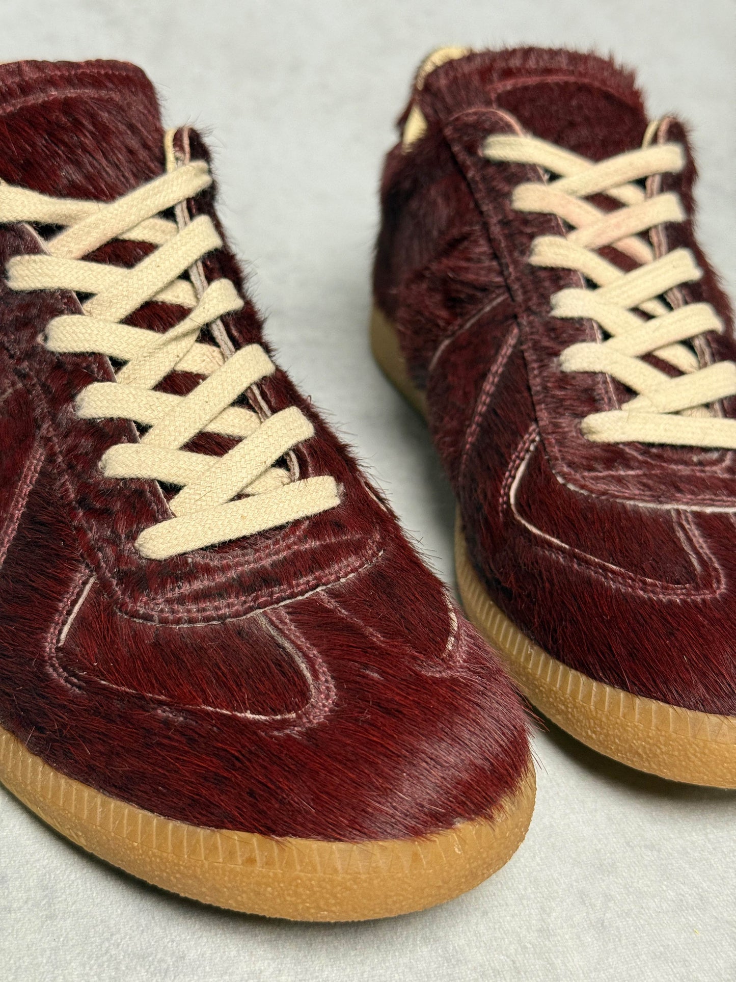 Maison Margiela Replica Low Pony Hair Burgundy (40)