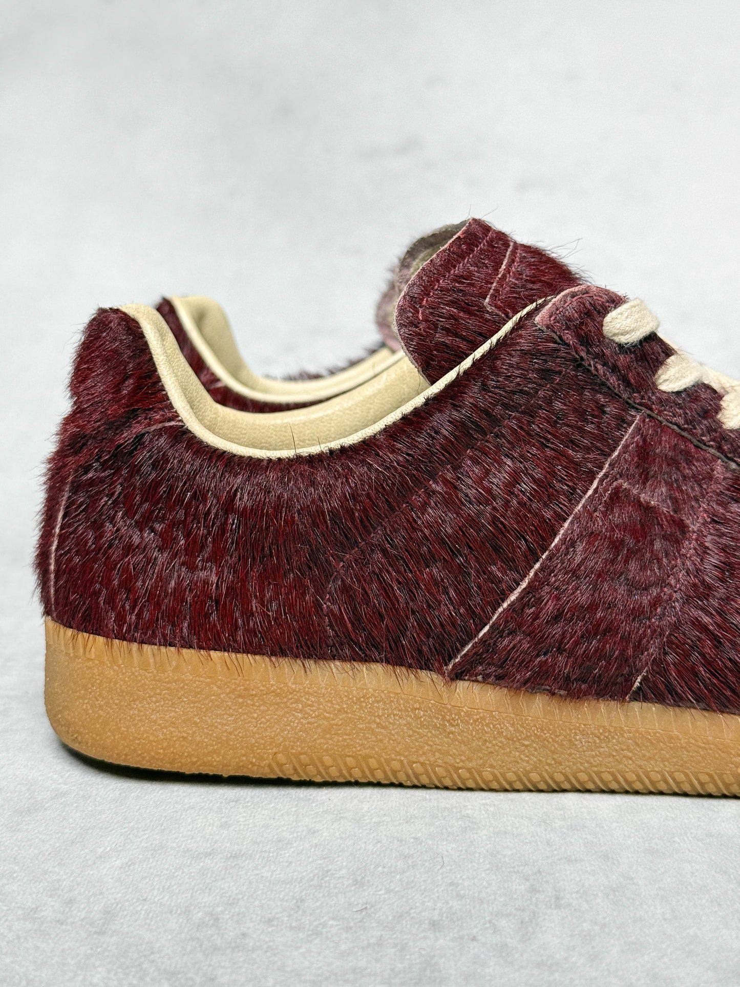 Maison Margiela Replica Low Pony Hair Burgundy (40)