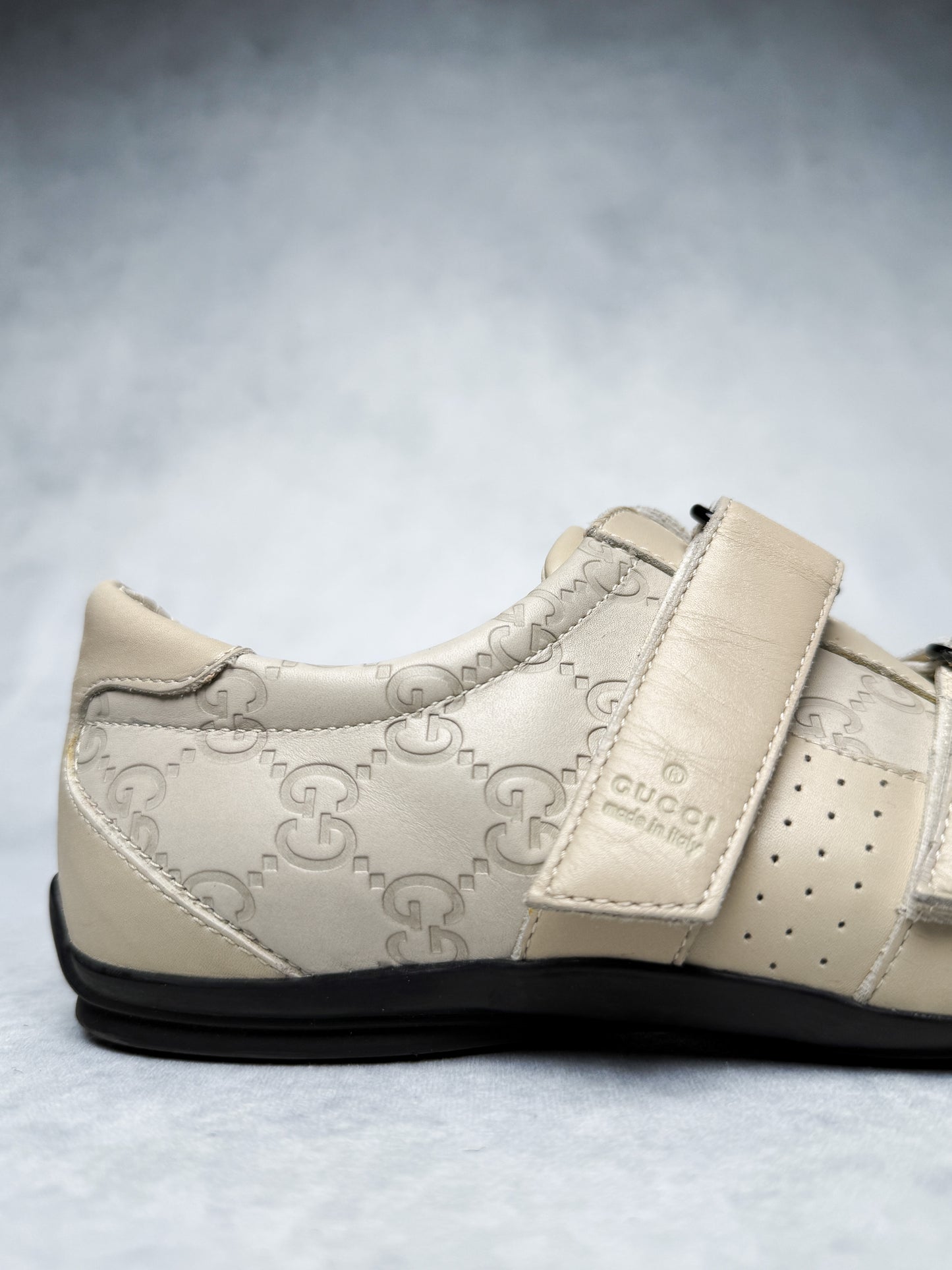 Gucci Vintage Embossed Monogram Sneaker Leather Beige (37.5)